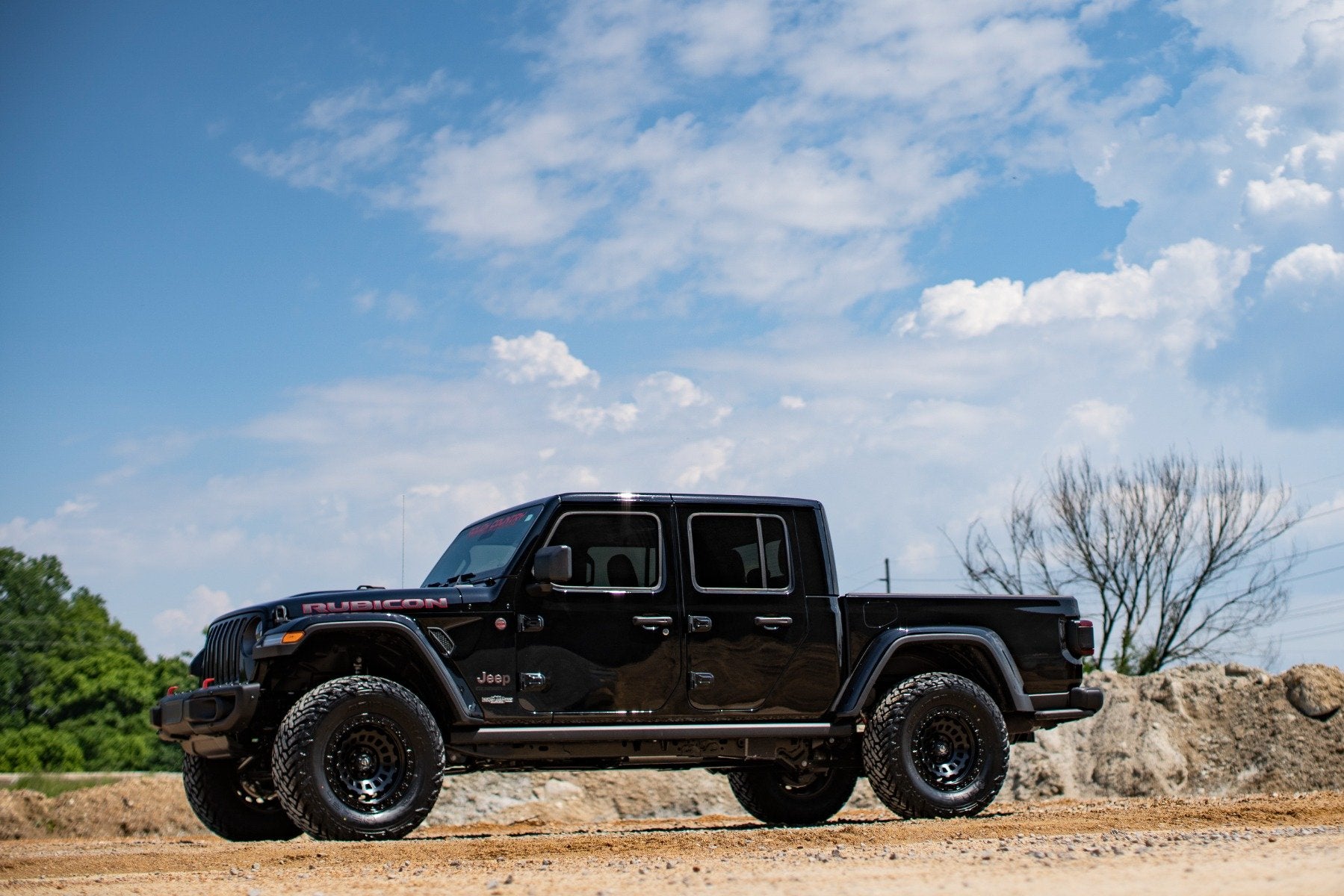 2.5 Inch Lift Leveling Kit with Heavy-Duty Springs | Compatible with Jeep Gladiator JT 4WD (2024-2025) | Model M1 | Part# 78440 | Off-Road Suspension Upgrade for Enhanced Performance
