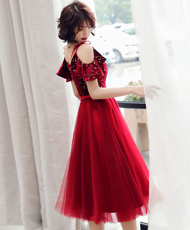 Elegant Burgundy Off-Shoulder Tulle Short Prom Dress for Homecoming, Party & Special Occasions | Women's Formal Cocktail Attire