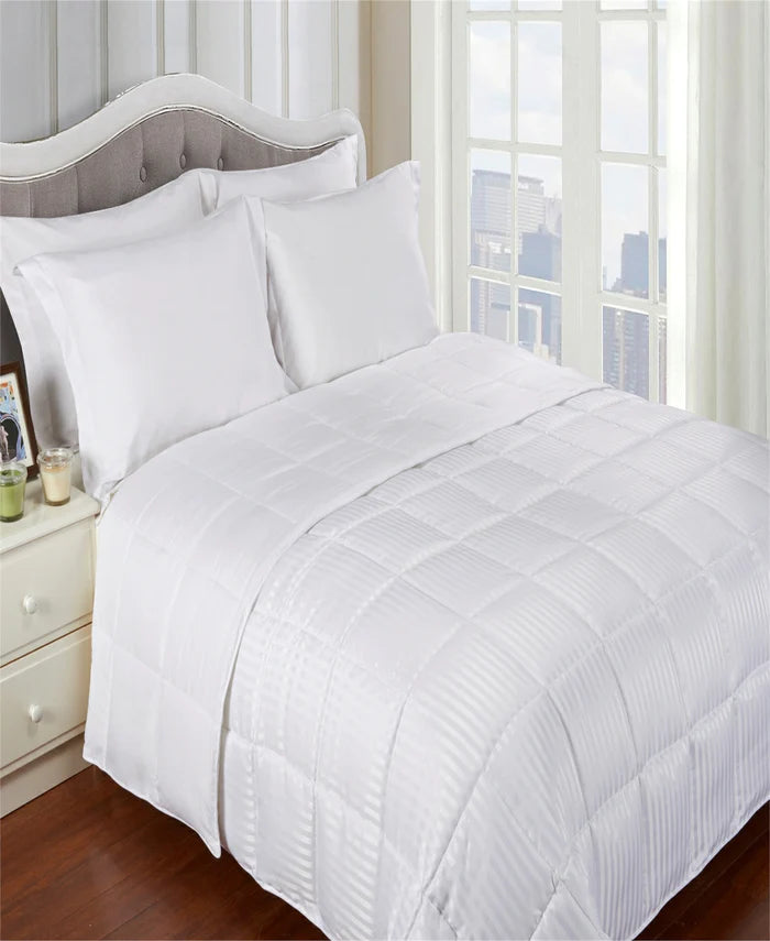 Classic All Season Reversible Blanket - Soft & Cozy for Bed, Sofa, Travel - Perfect for Winter & Summer Use