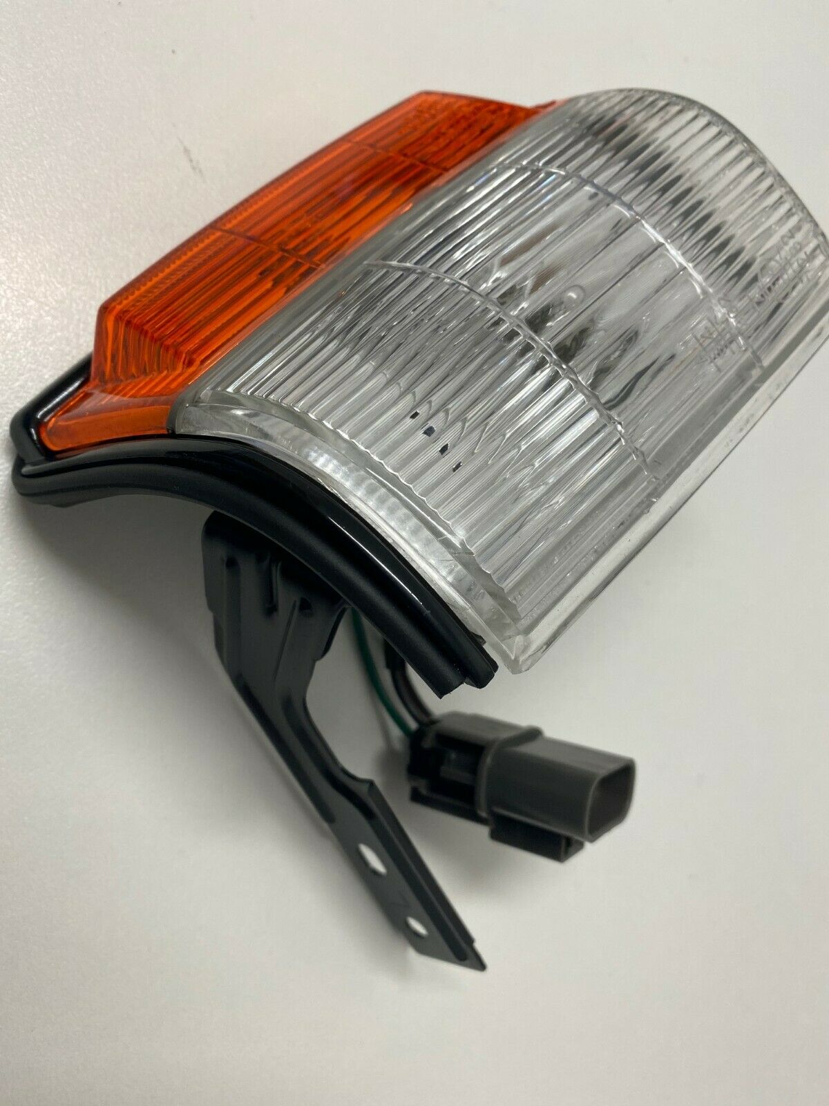 Genuine Nissan Pulsar N12 Holden Astra LB LC Left Hand Front Parking Flasher Lamp - Perfect for Classic Car Restoration & DIY Auto Repair