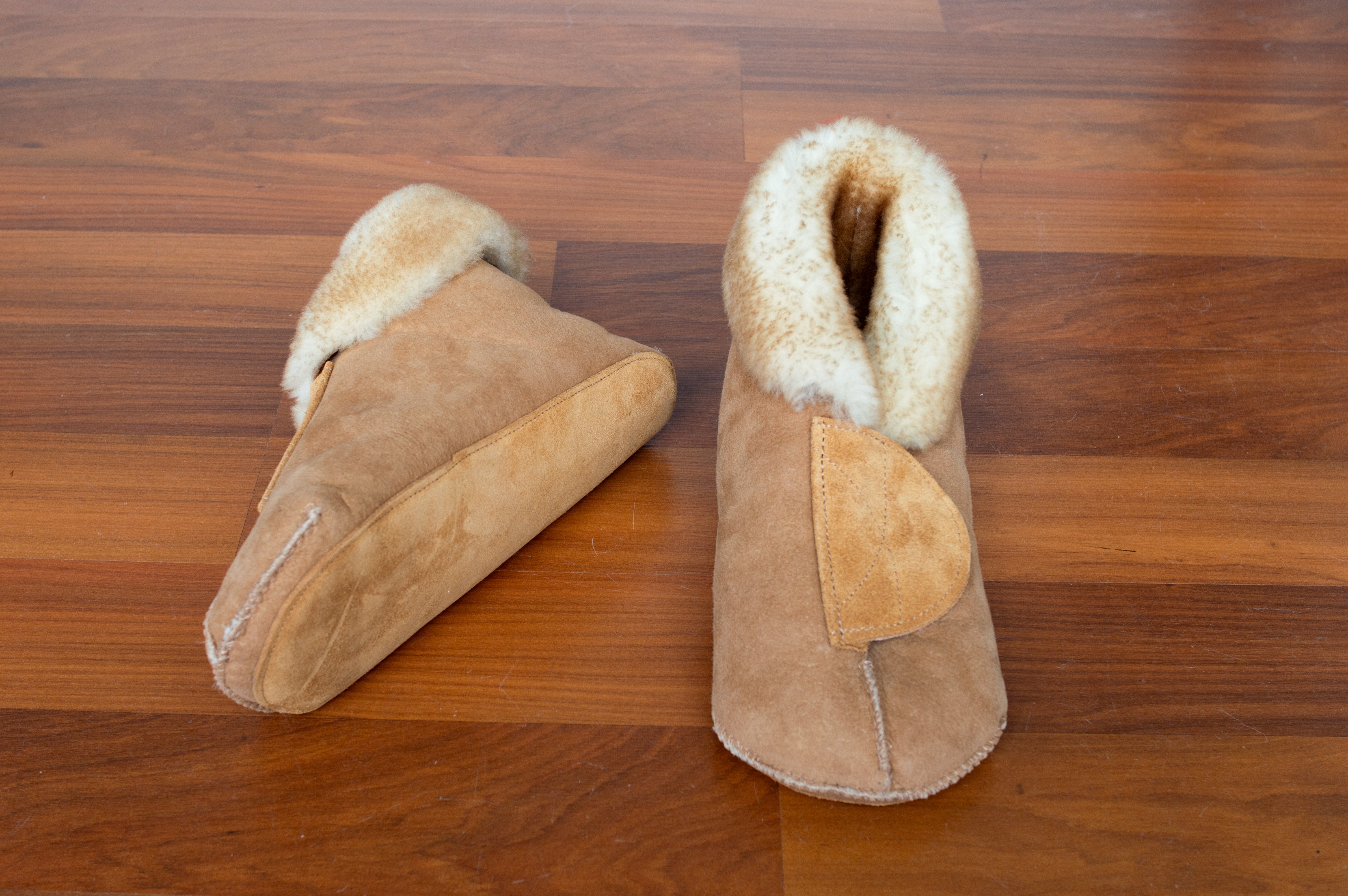 Sheepskin Health Healing Boots for Men & Women - Comfortable Therapeutic Footwear for Pain Relief & Circulation - Perfect for Home, Office & Post-Surgery Recovery