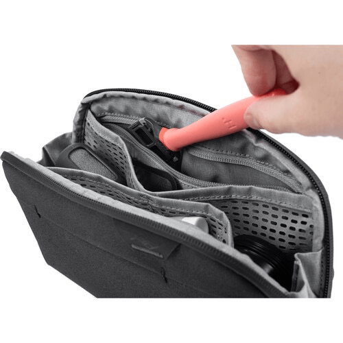 Peak Design Wash Pouch Small - Waterproof Travel Toiletry Bag for Men & Women - Compact Organizer for Cosmetics, Shaving Kit & Essentials - Perfect for Camping, Gym & Air Travel (Black)