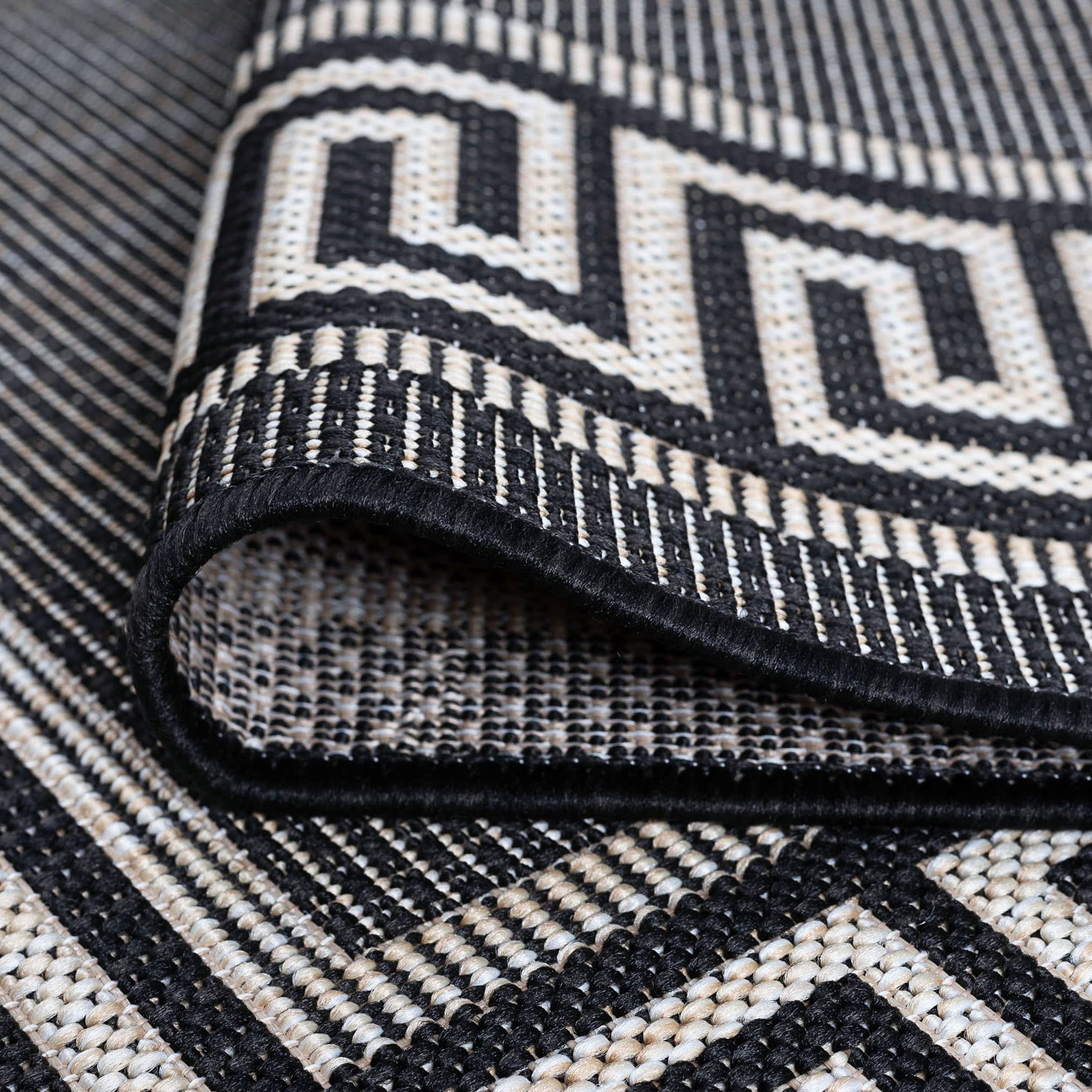 7'10'' Round Waterproof Indoor/Outdoor Rug - Black - Perfect for Patio, Deck, Porch, Entryway & Garden - Durable All-Weather Area Rug for Outdoor Spaces