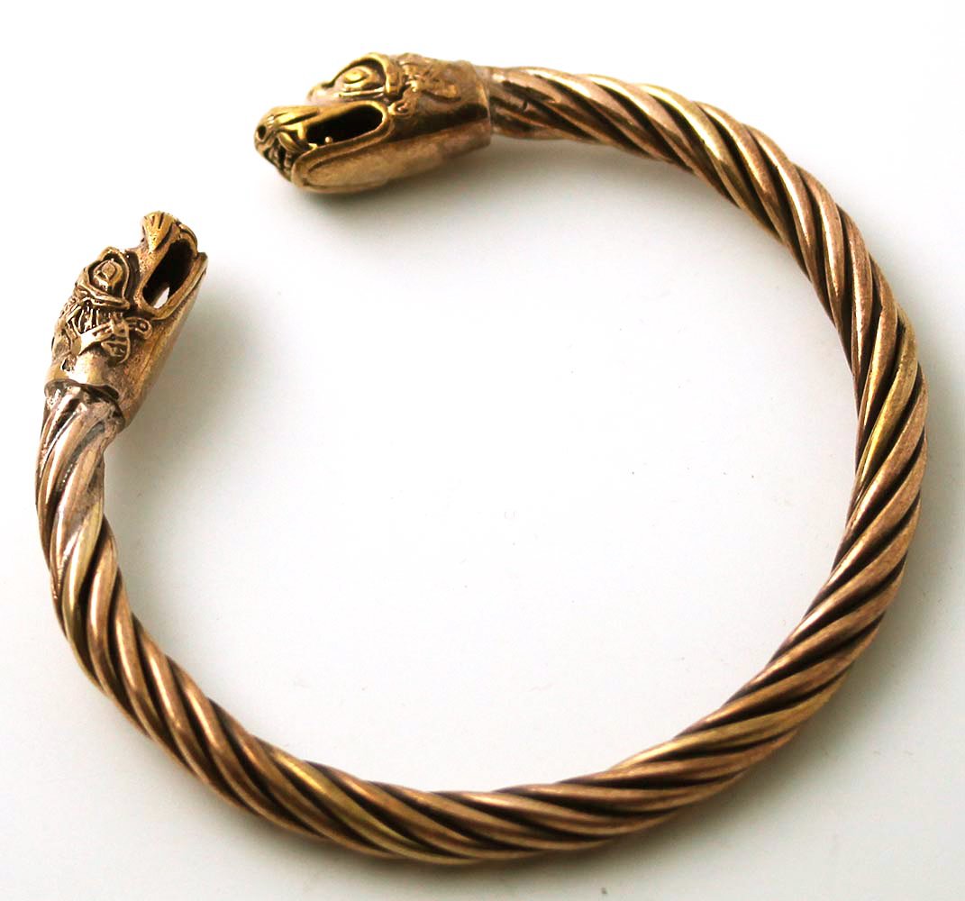 Viking Fenrir Wolf Head Twisted Cable Bangle Cuff Bracelet - Norse Pagan Jewelry for Men & Women - Perfect for LARP, Cosplay, and Viking Theme Events