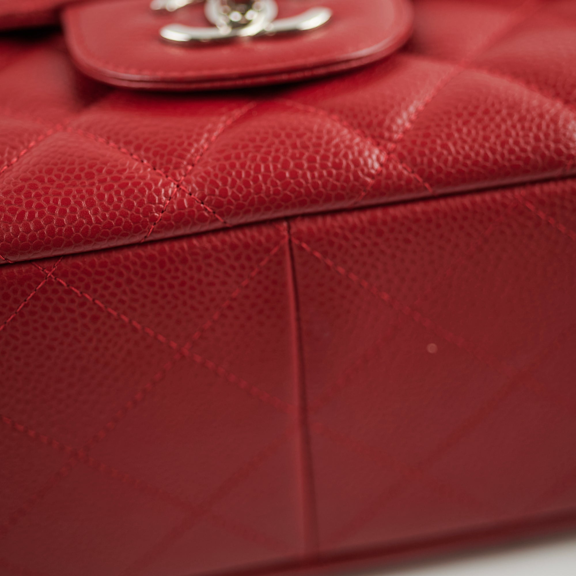 Chanel Caviar Jumbo Single Flap Bag in Red - Luxury Designer Handbag for Women, Perfect for Evening Events & Special Occasions