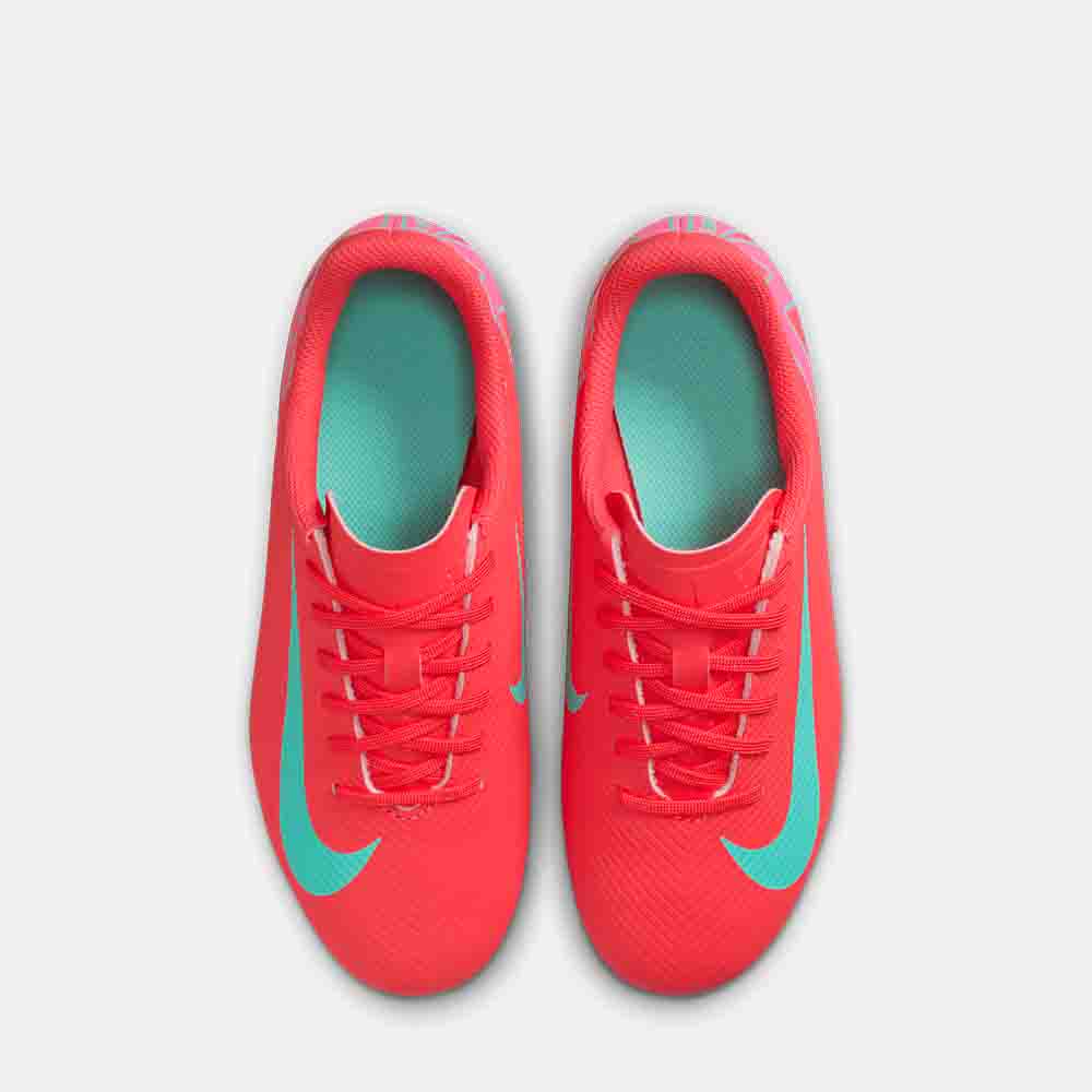 Nike Kids' Mercurial Vapor 16 Club Soccer Cleats - Lightweight Football Shoes for Youth Players - Perfect for Training & Matches on Artificial Turf & Grass Fields