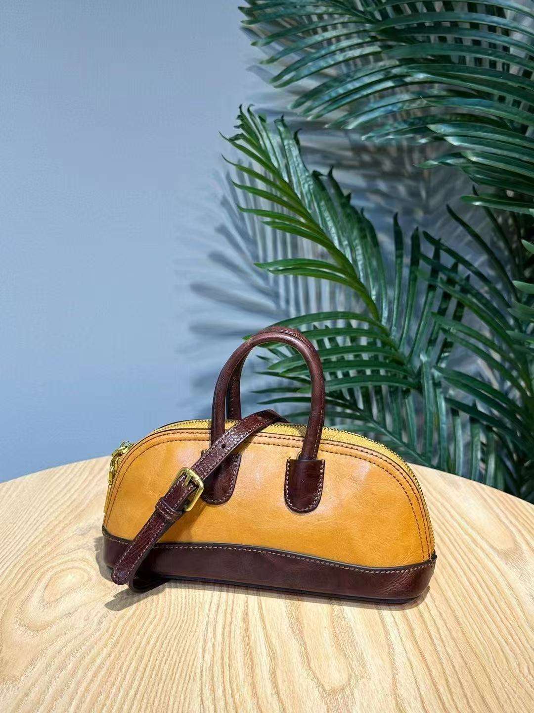 Vintage Mini Leather Bowling Bag for Women - Stylish & Durable Handbag for Casual Outings, Travel & Everyday Use