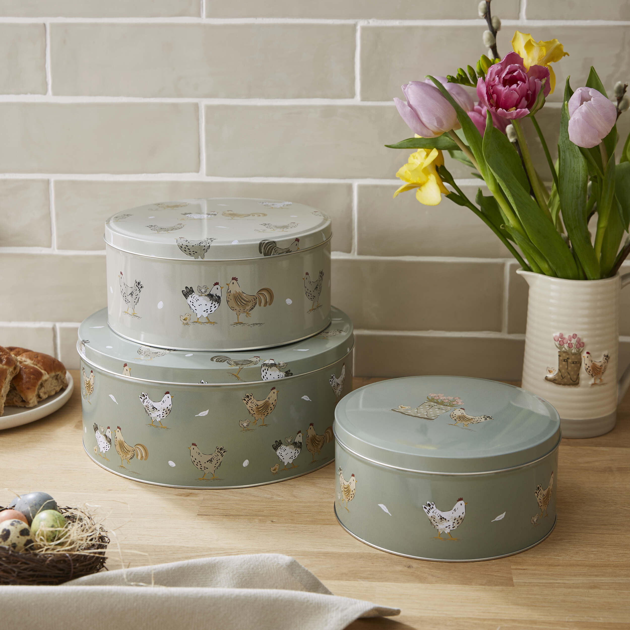 Hen House Lane Set of 3 Round Cake Pans - Premium Non-Stick Baking Tins for Cakes, Pies & Desserts - Perfect for Home Baking, Birthday Parties & Holiday Treats