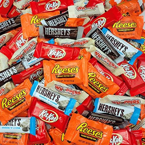 Hershey's Chocolate Assortment - Reese's Peanut Butter Cups, Kit Kat, Whoppers, Hershey's Milk Chocolate & Cookies & Creme (4lb Bulk Pack) | Individually Wrapped Snack Size Candies for Parties, Halloween, Office Treats & Gift Baskets