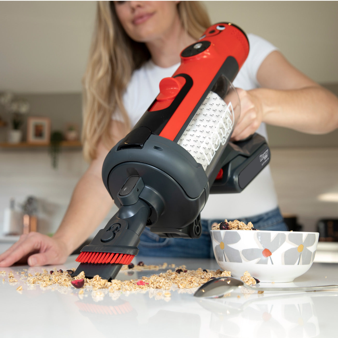 Henry Quick Cordless Stick Vacuum Cleaner - Powerful Lightweight for Hardwood Floors & Pet Hair - Ideal for Home, Car & Stairs Cleaning
