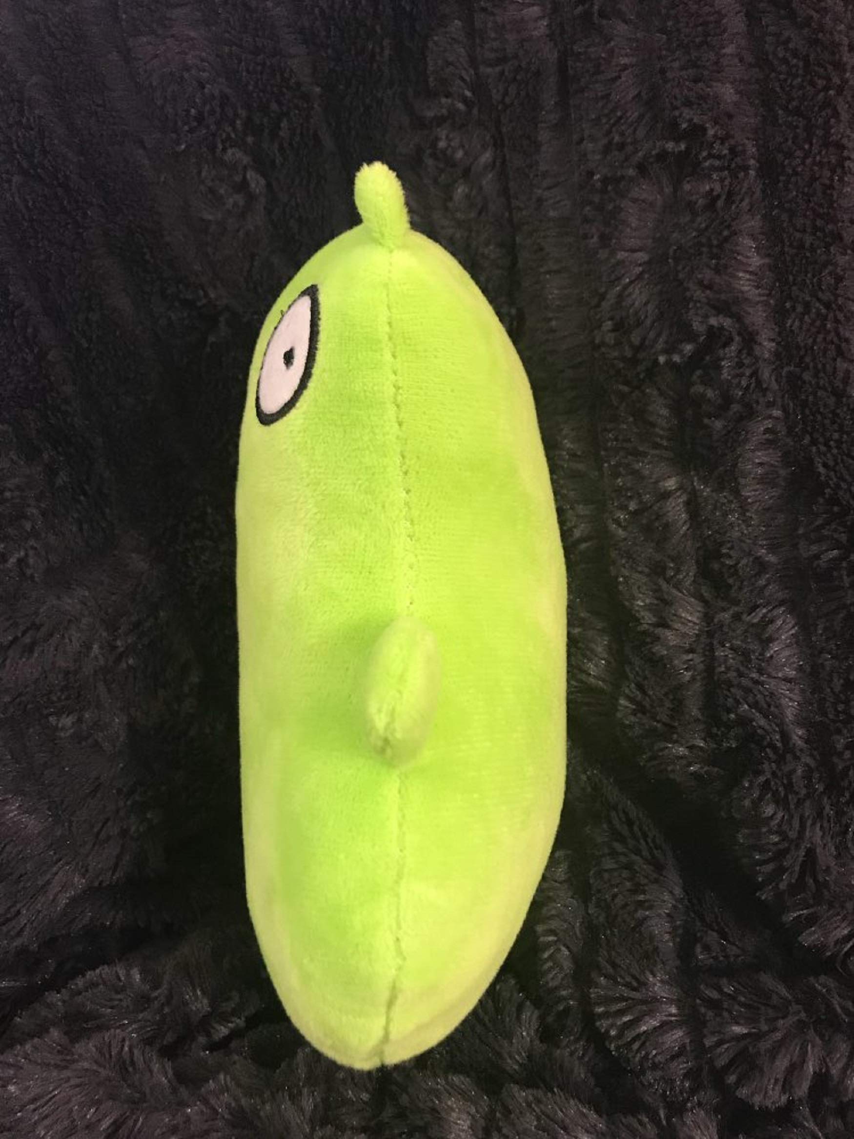 Adorable Mini Green Alien Plush Toy - Soft & Cute Extraterrestrial Stuffed Animal for Kids, Gift & Space-Themed Room Decor