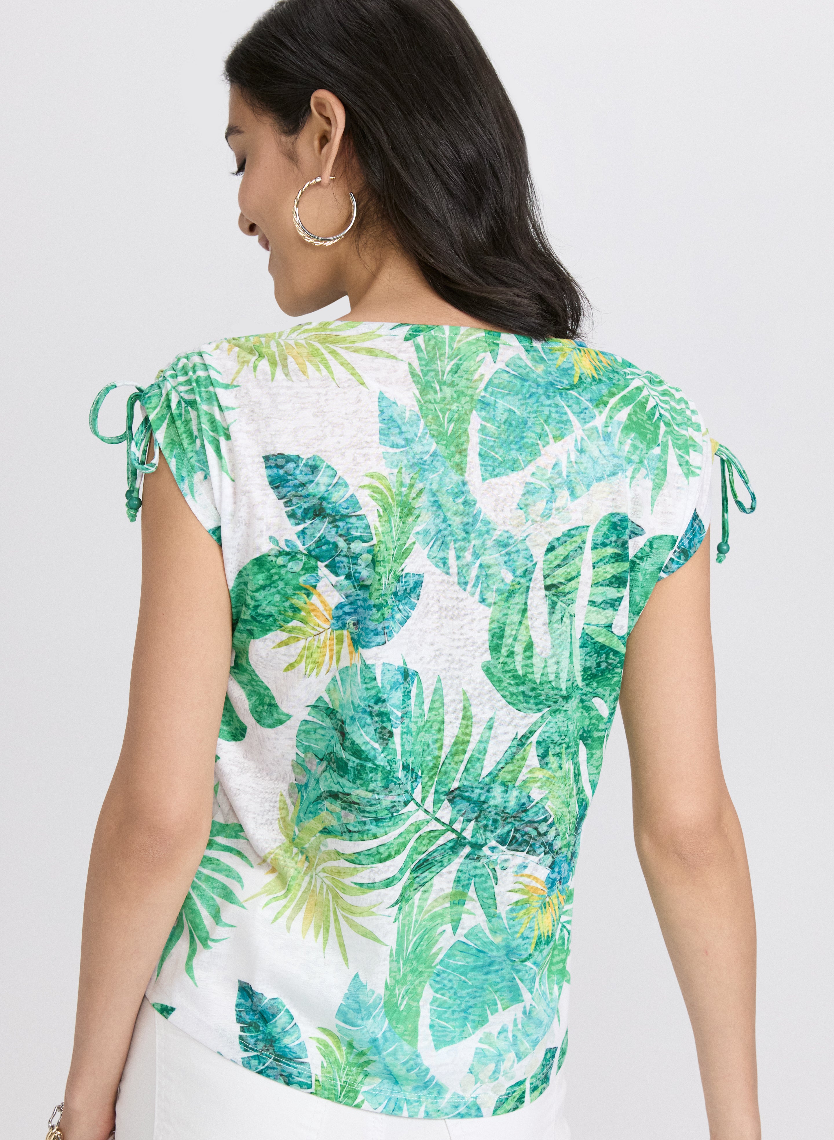 Embellished Palm Print T-Shirt for Women - Trendy Summer Casual Tee - Perfect for Beach Outings & Vacation Wear