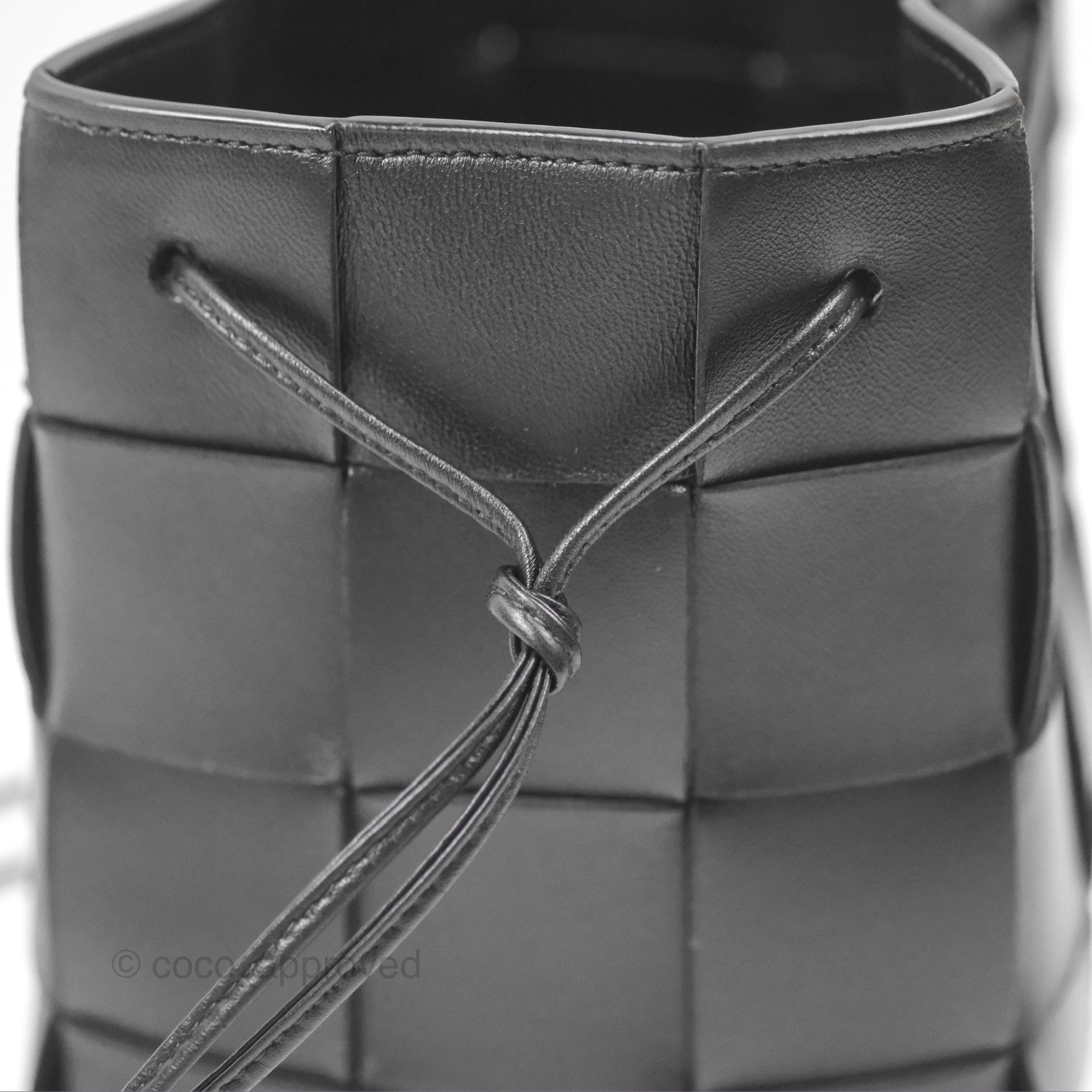 Bottega Veneta Small Cassette Bucket Bag in Black Lambskin Leather - Perfect for Everyday Use, Work & Travel