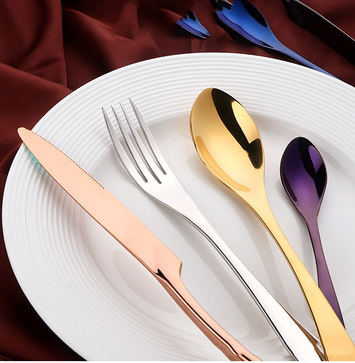 32-Piece Stainless Steel Flatware Set for 8 - Gold & Silver Shovel Design Satin Finish Cutlery Set | Dishwasher Safe Dinnerware for Home, Camping, Office & School Lunch | Elegant Tableware for Restaurants, Parties & Travel