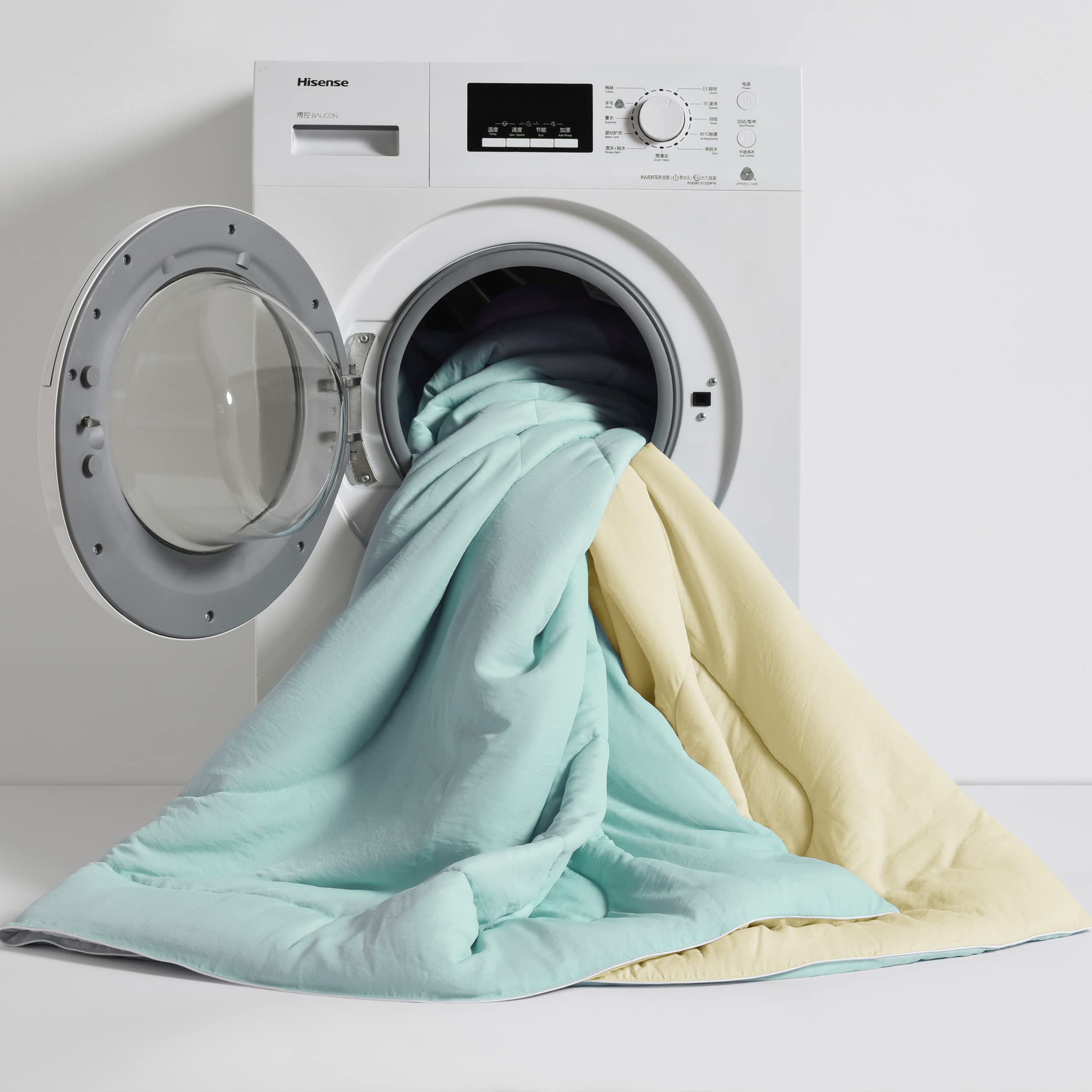 Cooling Summer Blanket - Lightweight Breathable Comforter for Hot Sleepers & Night Sweats | Reversible Cooling Quilt with Lyocell™ Blend Fabric | Machine Washable (Mint/Butter, 80