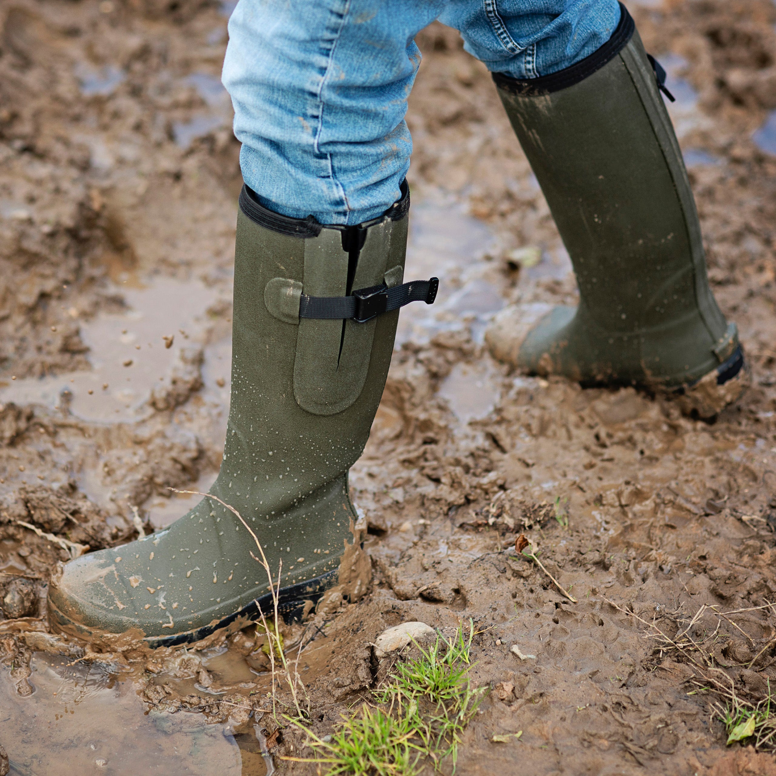 Men's Helton Neoprene Lined Wellington Boots - Waterproof Rubber Rain Boots for Outdoor Work, Fishing & Hunting - Comfortable Insulated Work Boots for Men