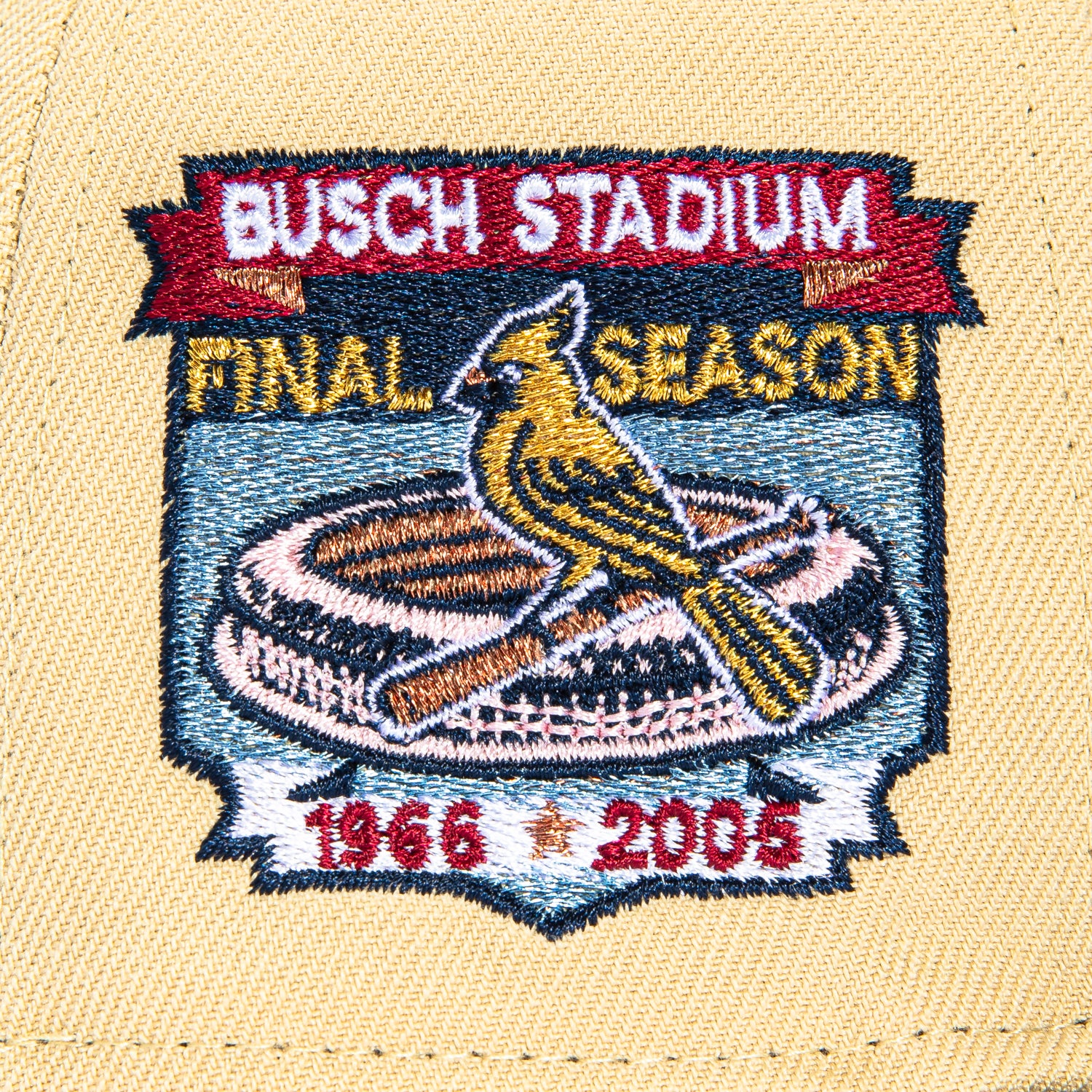 New Era 59Fifty St Louis Cardinals Final Season Patch Hat - Tan & Navy Baseball Cap for Men - Official MLB Licensed Hat for Games, Collecting & Fan Apparel