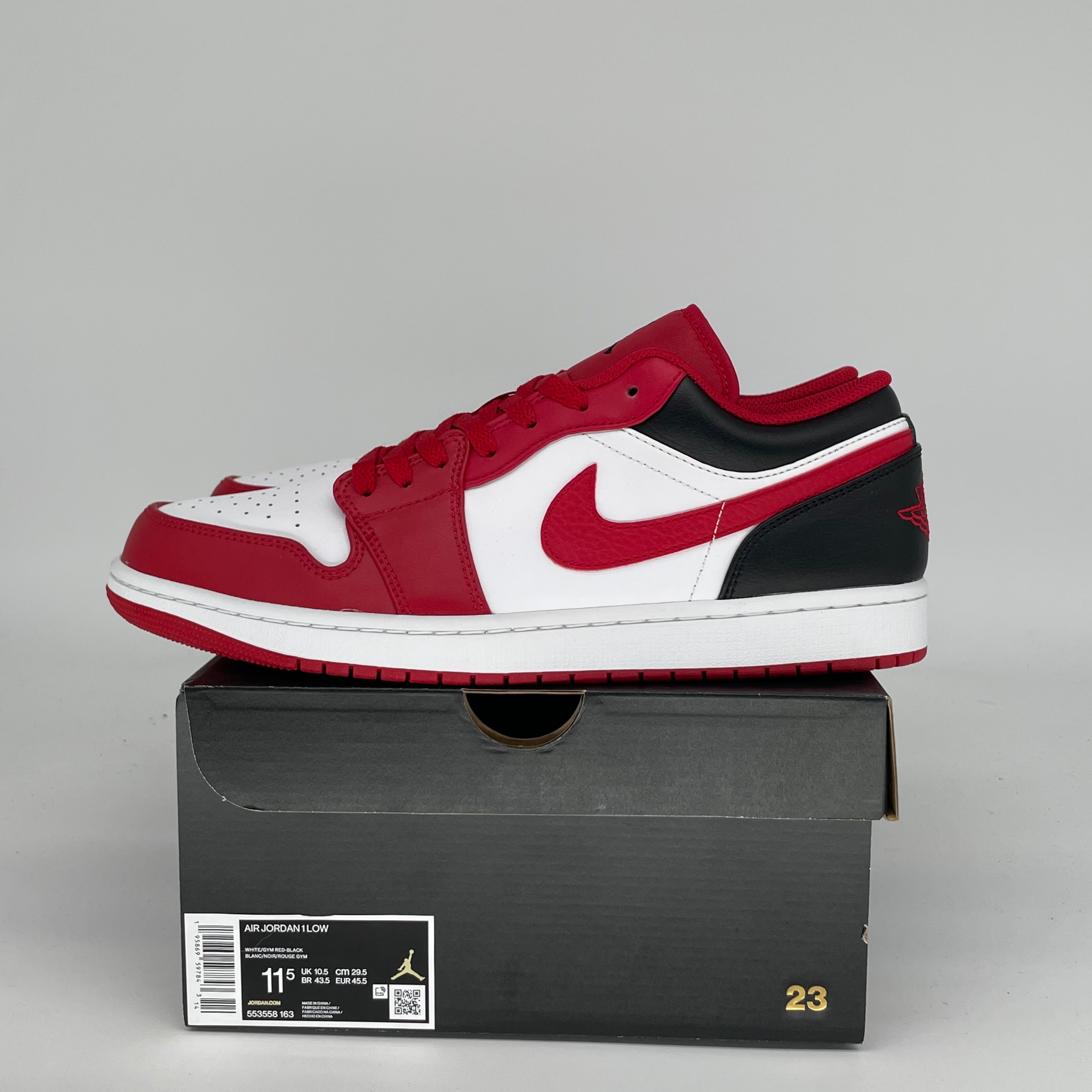 AIR JORDAN 1 LOW BULLS Basketball Shoes Men's Size 11.5 - Style 553558-163 | Retro Sneakers for Casual Wear, Street Fashion & Sports Performance