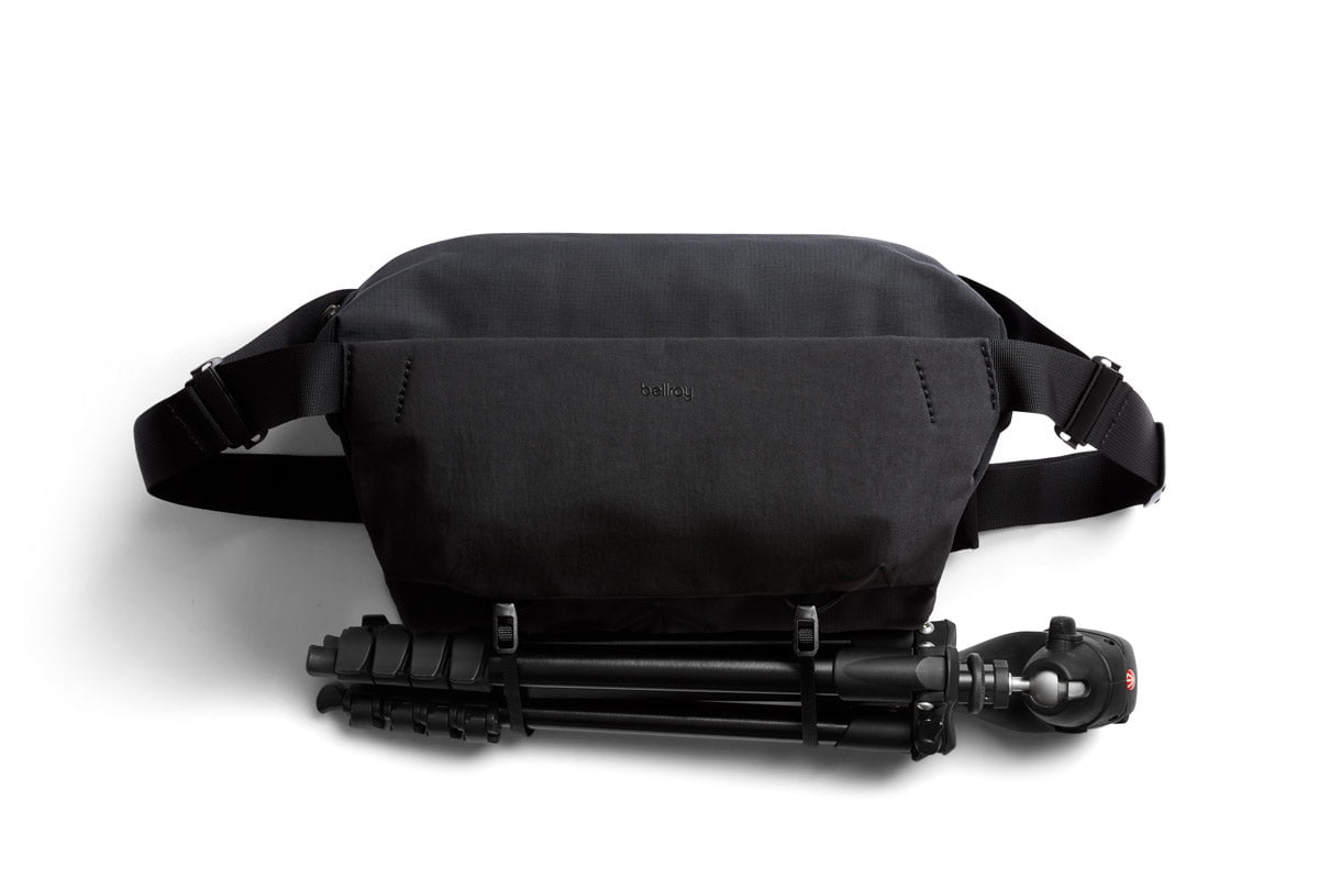 Bellroy Venture Camera Sling Bag - Waterproof Crossbody Camera Bag for DSLR & Mirrorless Cameras - Perfect for Travel, Hiking & Everyday Photography
