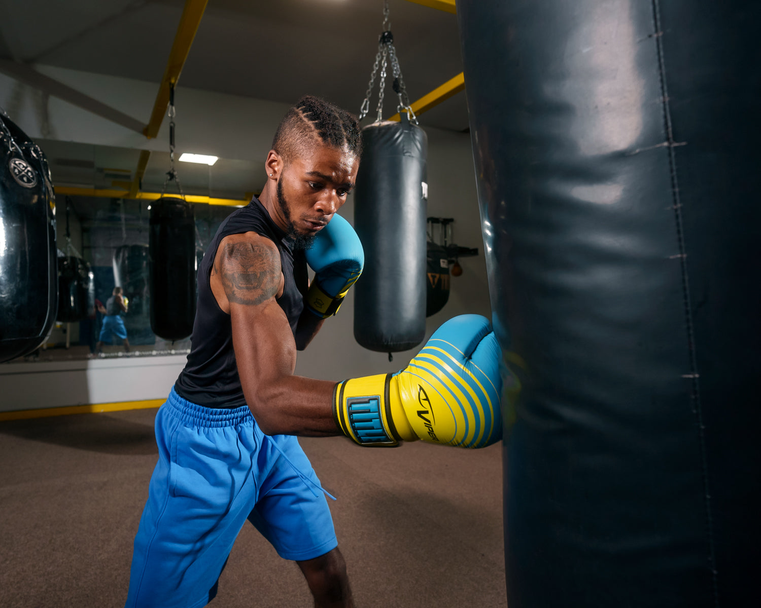 TITLE Boxing Select Training Boxing Gloves 2.0 - Premium Viper Series for MMA, Kickboxing & Fitness Training - Perfect for Sparring, Bag Work & Gym Sessions