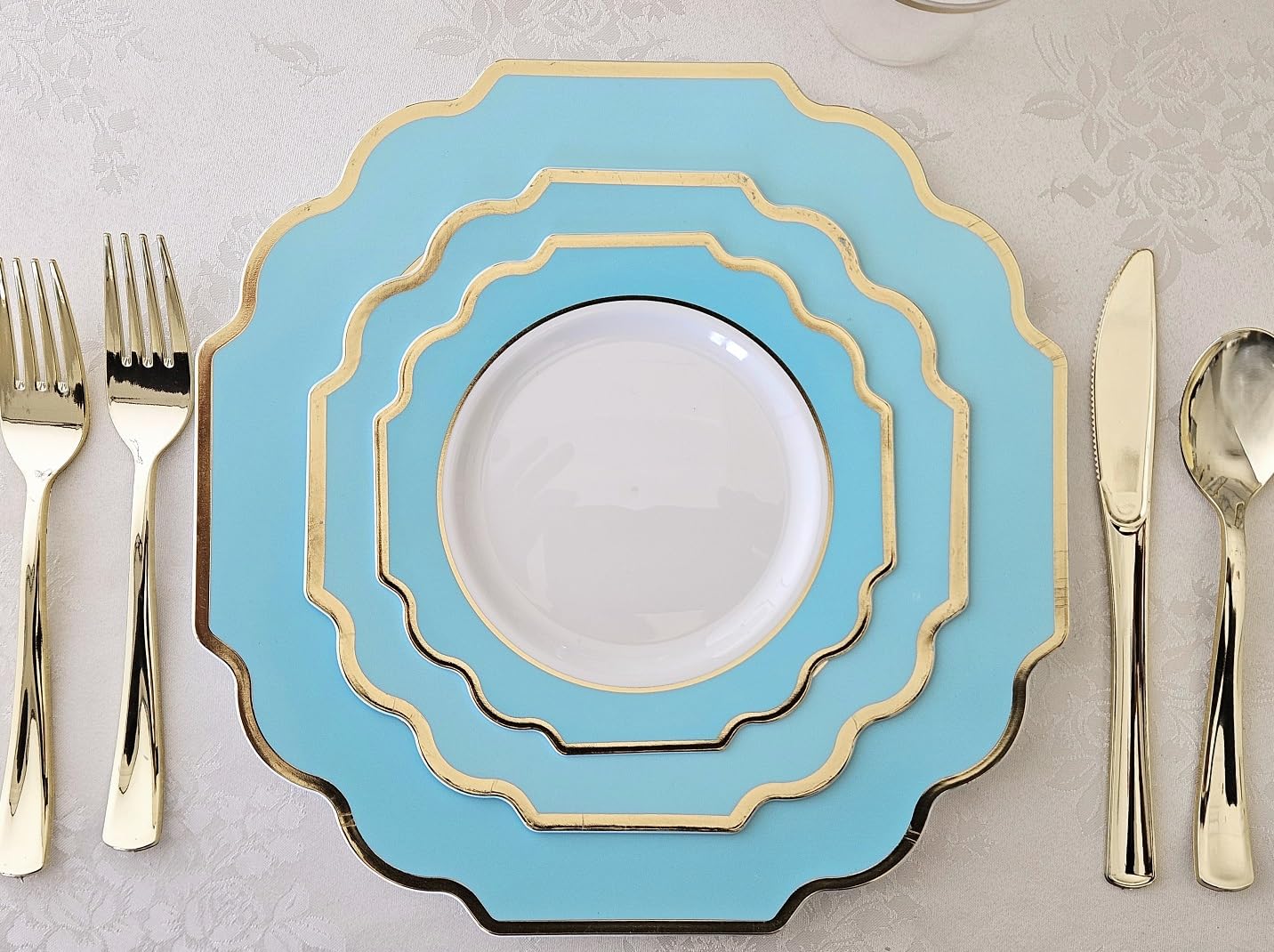 120 Heavyweight Disposable Plastic Plates 10.5 Inch - Elegant Imperial Aqua & Gold for Wedding, Party, Banquet & Special Events | Durable Dinner Plates for Catering, BBQ, Picnic & Family Gatherings