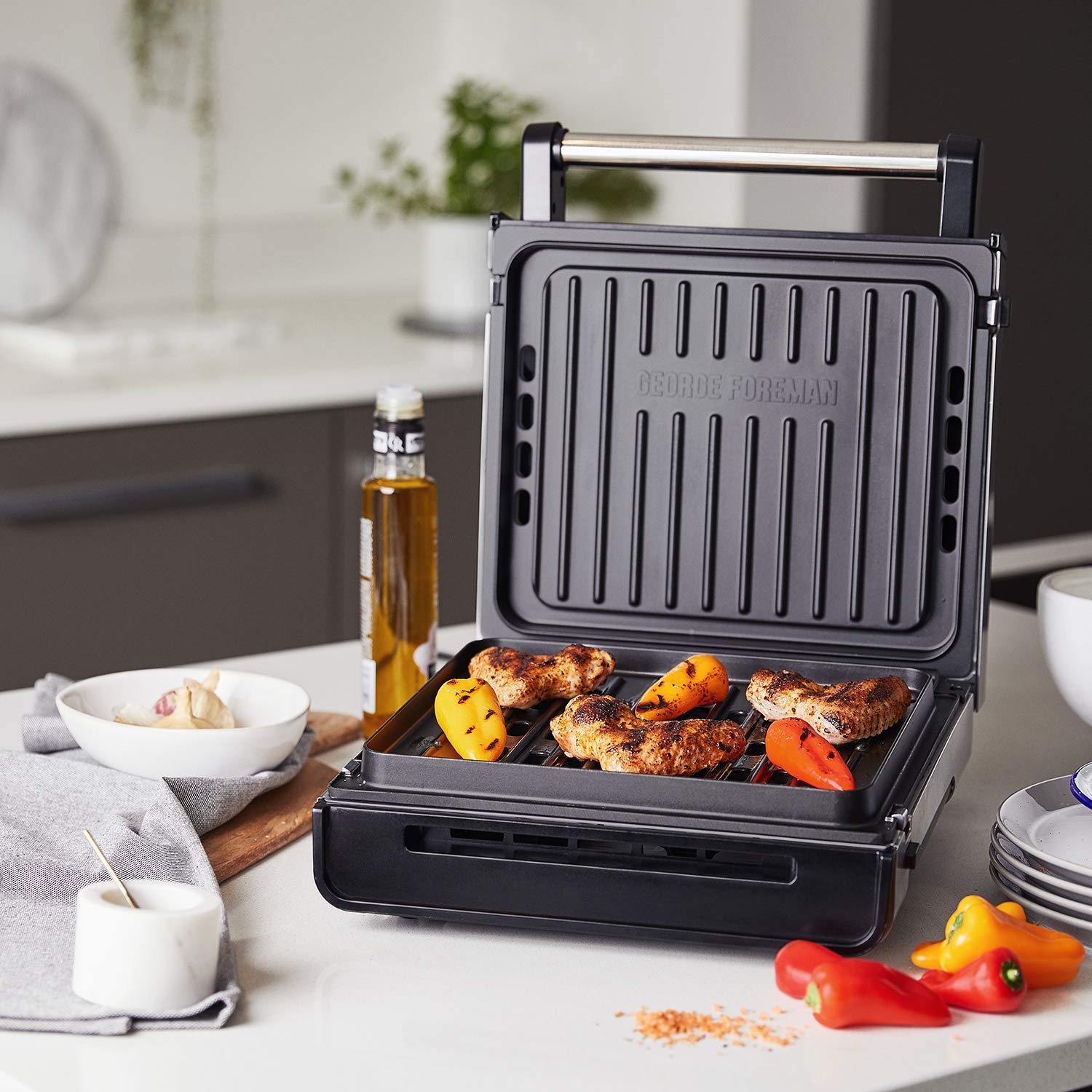 George Foreman Medium Smokeless Electric Indoor Grill - 1500W Non-Stick BBQ Griddle with Removable Plates & Drip Tray - Perfect for Panini, Toasties, Healthy Cooking & Energy Saving - Great for Home, Office or Outdoor Use