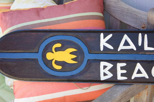 Tikimaster 40-inch Kailua Beach Wooden Surf Sign with Honu Turtle - Hawaiian Coastal Decor for Home, Office, or Beach House Wall Art