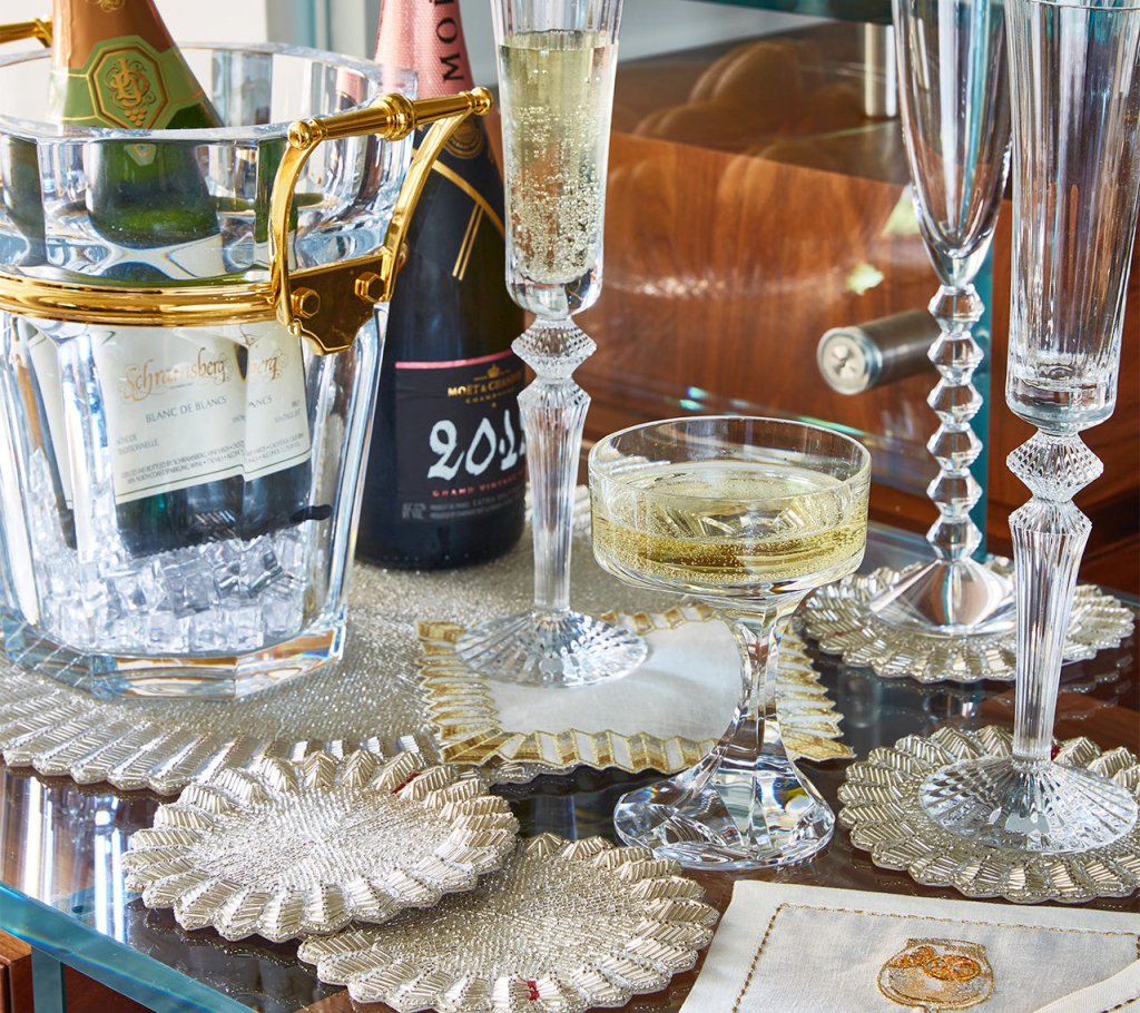 Luxury Silver & Crystal Coasters Set of 4 - Elegant Drink Coasters for Wine Glasses & Cocktails - Perfect for Home Bar, Wedding Gifts & Dinner Parties