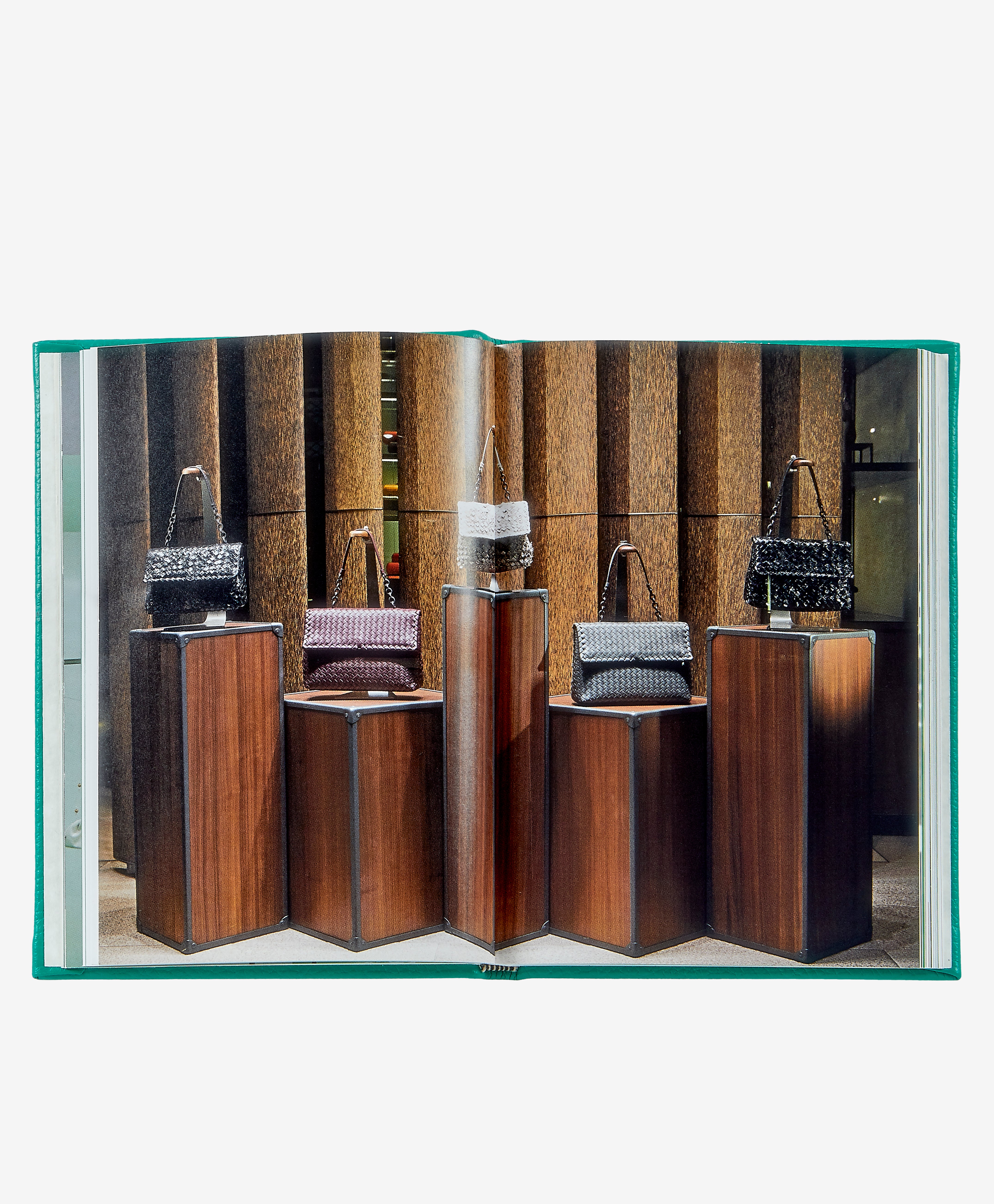 The Little Book of Bottega Veneta: Luxury Fashion Guide & Style Inspiration for Handbags, Accessories & Italian Design | Perfect Gift for Fashion Lovers & Home Decor