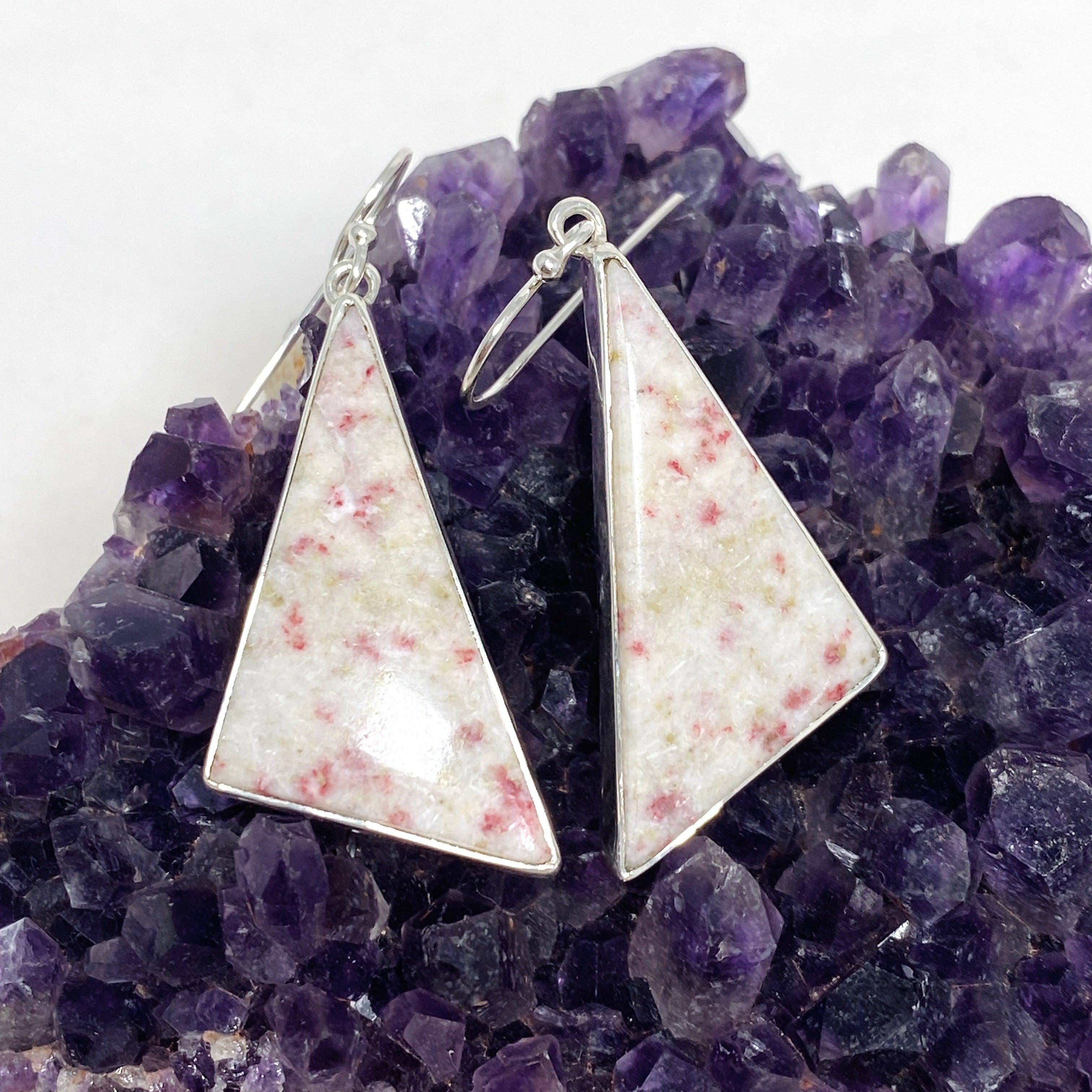 Exquisite Cinnabar Triangle Earrings KEGJ1469 - Handcrafted Vintage Jewelry for Women, Perfect for Parties, Weddings & Special Occasions