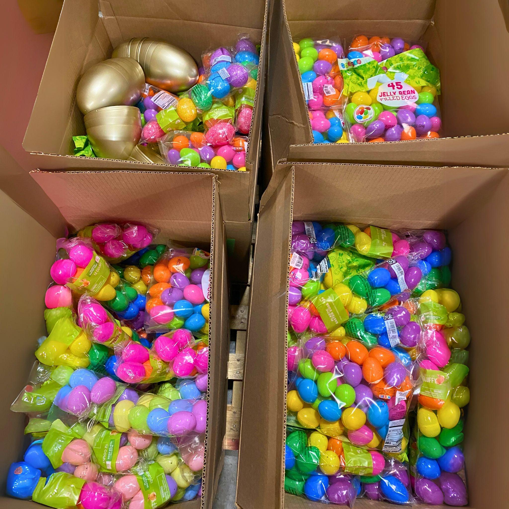 400 Pcs Easter Pallet - Assorted Seasonal Decorations, Eggs & Baskets for Easter Party, Home Decor and Spring Celebrations