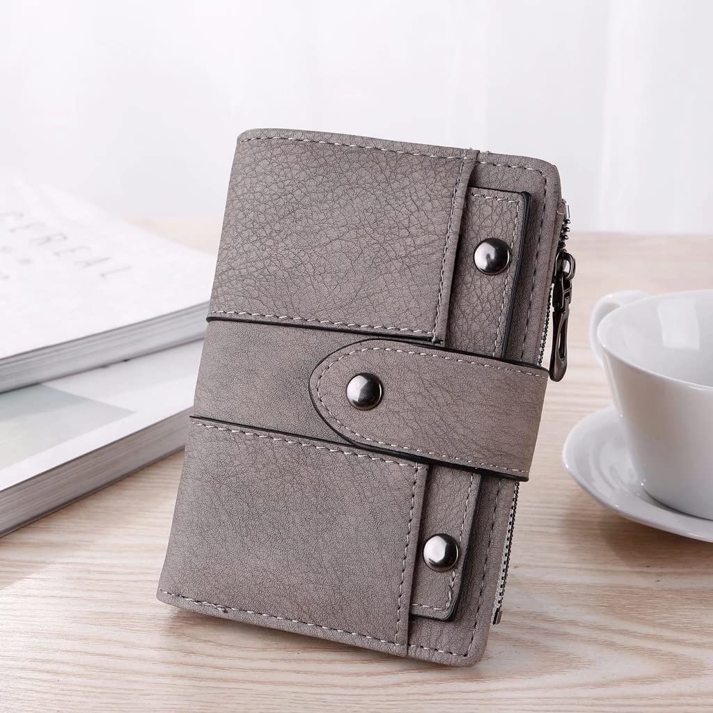 Vintage Women's Wallet with Rivets - Slim Card Holder & Coin Purse for Girls (13x9.5x2.5cm) - Perfect for Everyday Use, Travel & Gift Giving