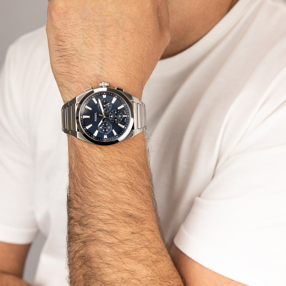 Fossil Everett FS6104 Men's Chronograph Watch - Stylish Analog Quartz Timepiece for Business, Casual & Everyday Wear