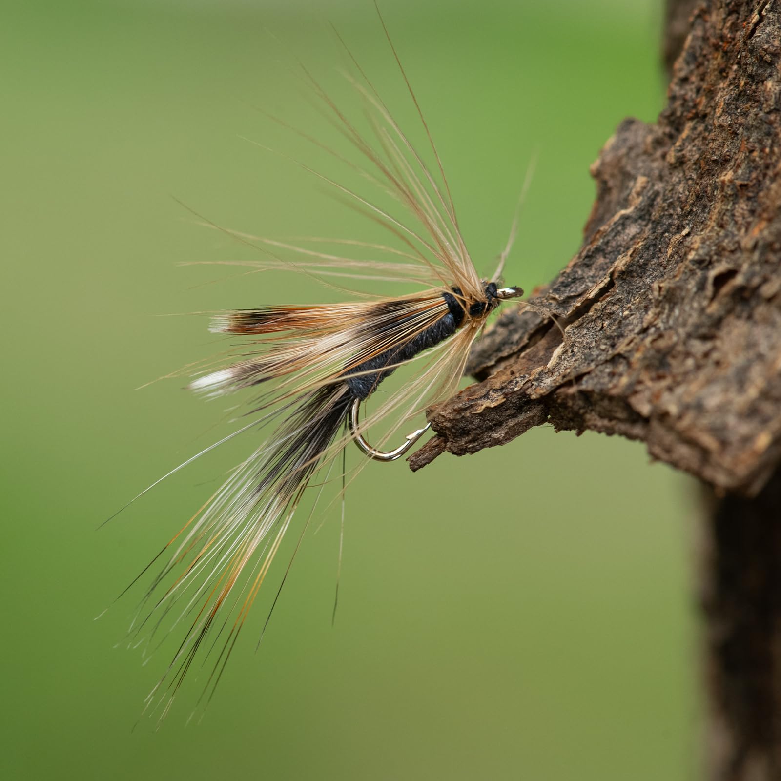 Goture 30pcs Fly Fishing Flies Kit - Dry Flies, Wet Flies, Streamers & Nymphs for Trout, Bass, Steelhead & Salmon - Perfect Fly Fishing Lures & Gifts for Anglers - Ideal for Freshwater Fishing, River & Lake Adventures
