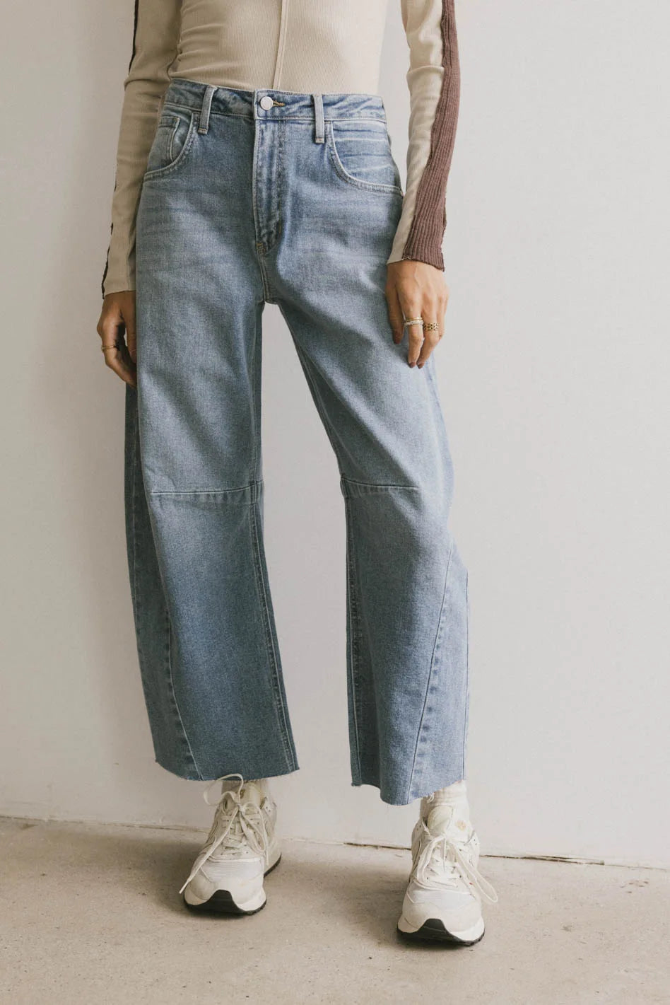 Juliette Barrel Jeans Women's Light Wash High Waist Distressed Denim Pants - Perfect for Casual Outfits, Street Style & Everyday Wear