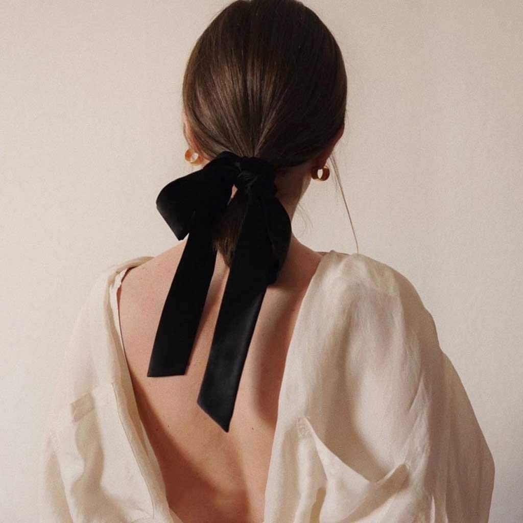 Vintage Black Velvet Bow Hair Scrunchie for Women & Girls - Elastic Hair Tie Headband - Perfect for Parties, Weddings & Everyday Styling