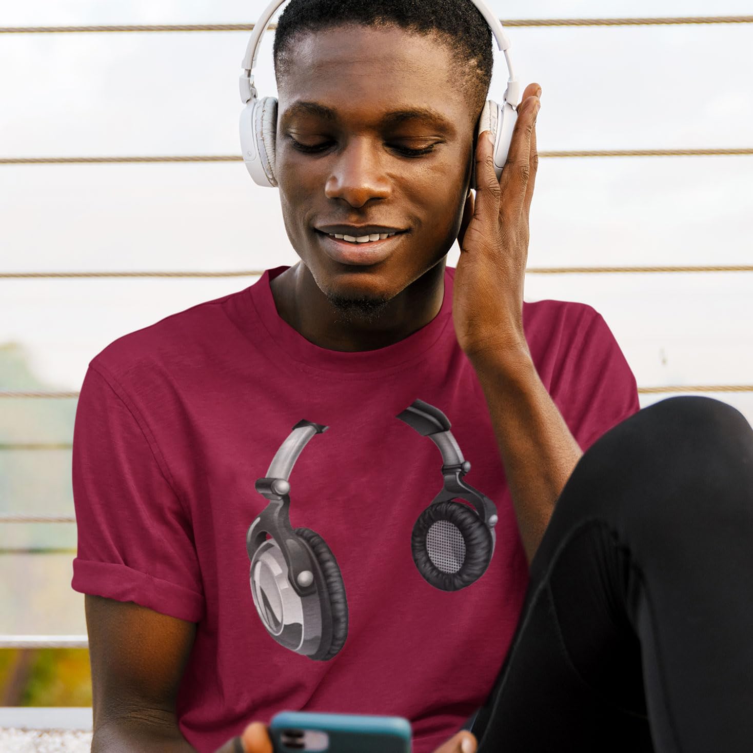 Lepni.me Men's Vintage Music T-Shirt - Retro Headphone & DJ Electronics Graphic Tee for Music Lovers - Perfect Gift for DJs, Musicians & Concert Goers