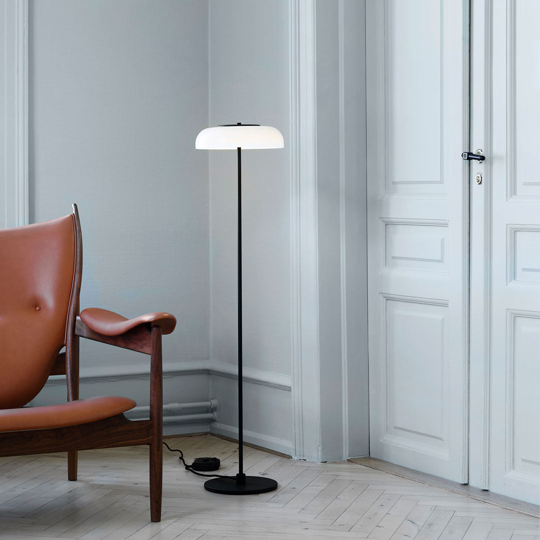 Blossi Modern LED Floor Lamp with Remote Control - Adjustable Brightness & Color Temperature for Living Room, Bedroom, or Office Lighting