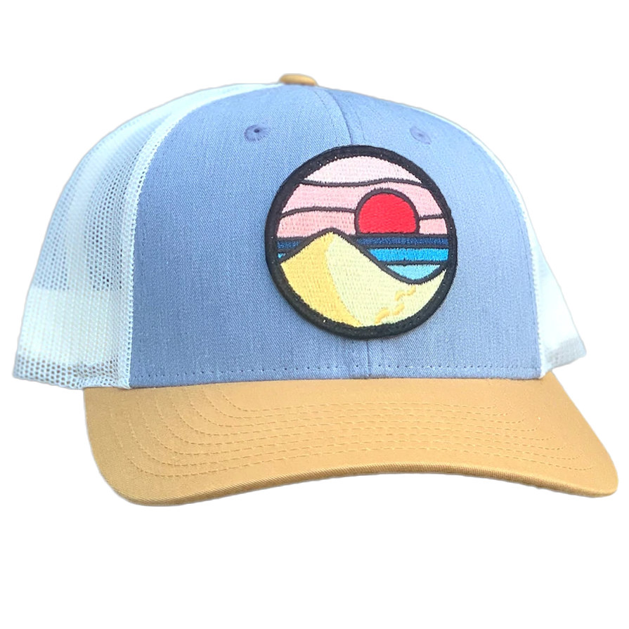 Stylish Curved Brim Trucker Hat with Beach Day Patch - Perfect for Summer Outdoors, Beach Vacations & Casual Streetwear