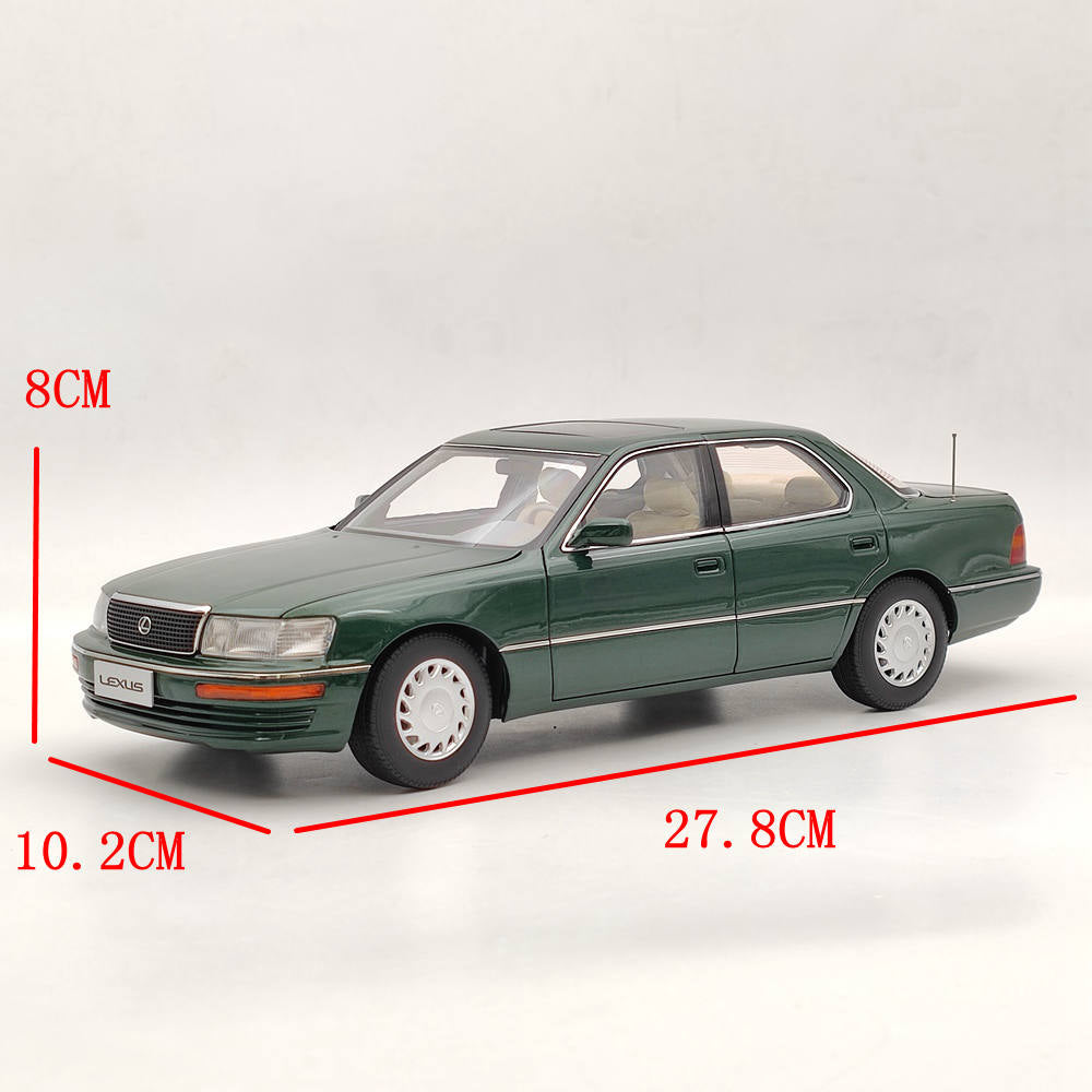 1:18 Scale Toyota Lexus LS400 First Generation Green Diecast Model Car - Collectible Toy Gift for Car Enthusiasts, Perfect for Display, Gifting and Model Car Collections