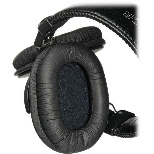 Sony MDR-7506 Professional Studio Headphones (2 Pack) with Cleaning Kit - Large Diaphragm, Noise Isolation for Recording, Mixing & Podcasting - Perfect for Musicians, DJs & Audio Engineers