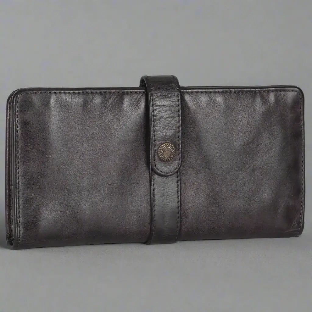 MET Women's Snap Tab Leather Wallet - Slim RFID Blocking Bifold Wallet with Zipper Pocket - Perfect for Everyday Use, Travel, and Gift Giving