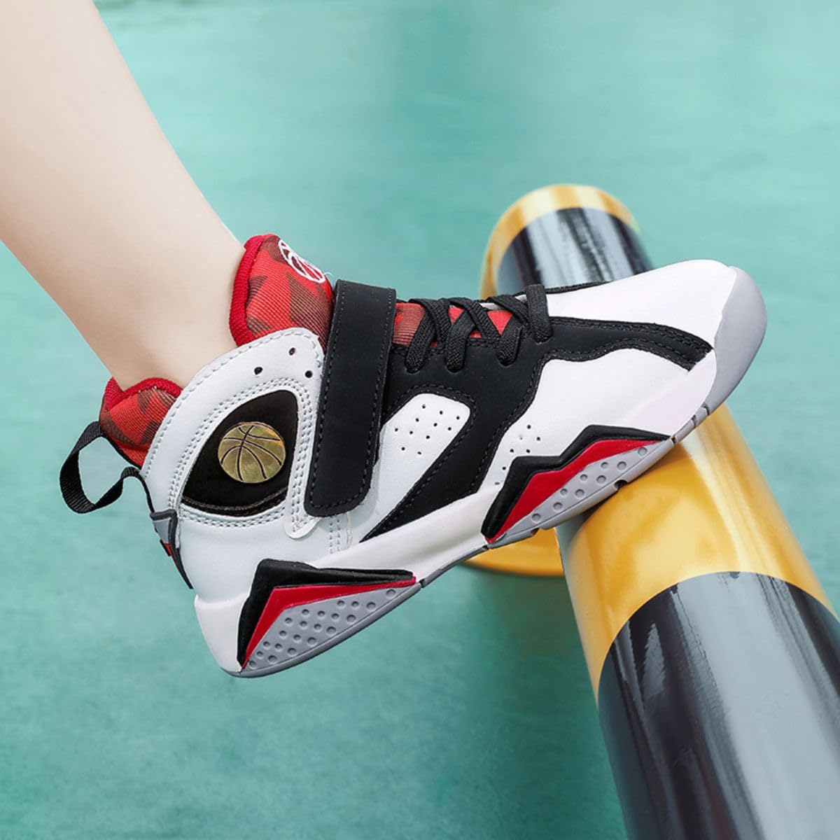 CZHIHANEG Kids Basketball Shoes - Lightweight Breathable Mesh Sneakers for Boys & Girls - Youth Sports Shoes for School, Running, and Outdoor Play - Spring & Summer Collection (Sizes 31-40) - Perfect for Basketball Practice, Gym Class, and Everyday Wear