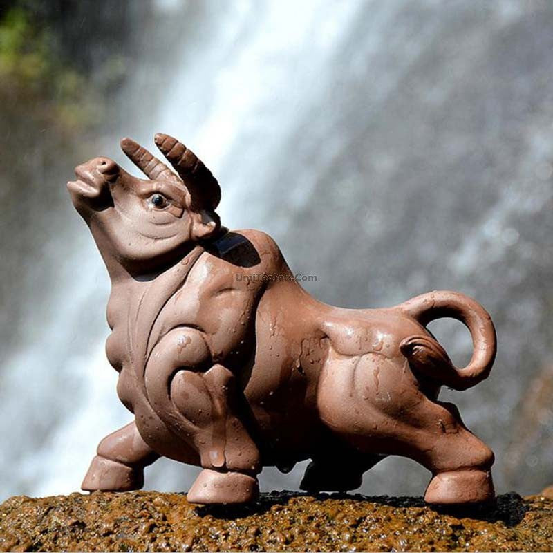 Authentic Yixing Clay Bull Tea Pet - Handcrafted Chinese Tea Companion for Tea Ceremony & Home Decor