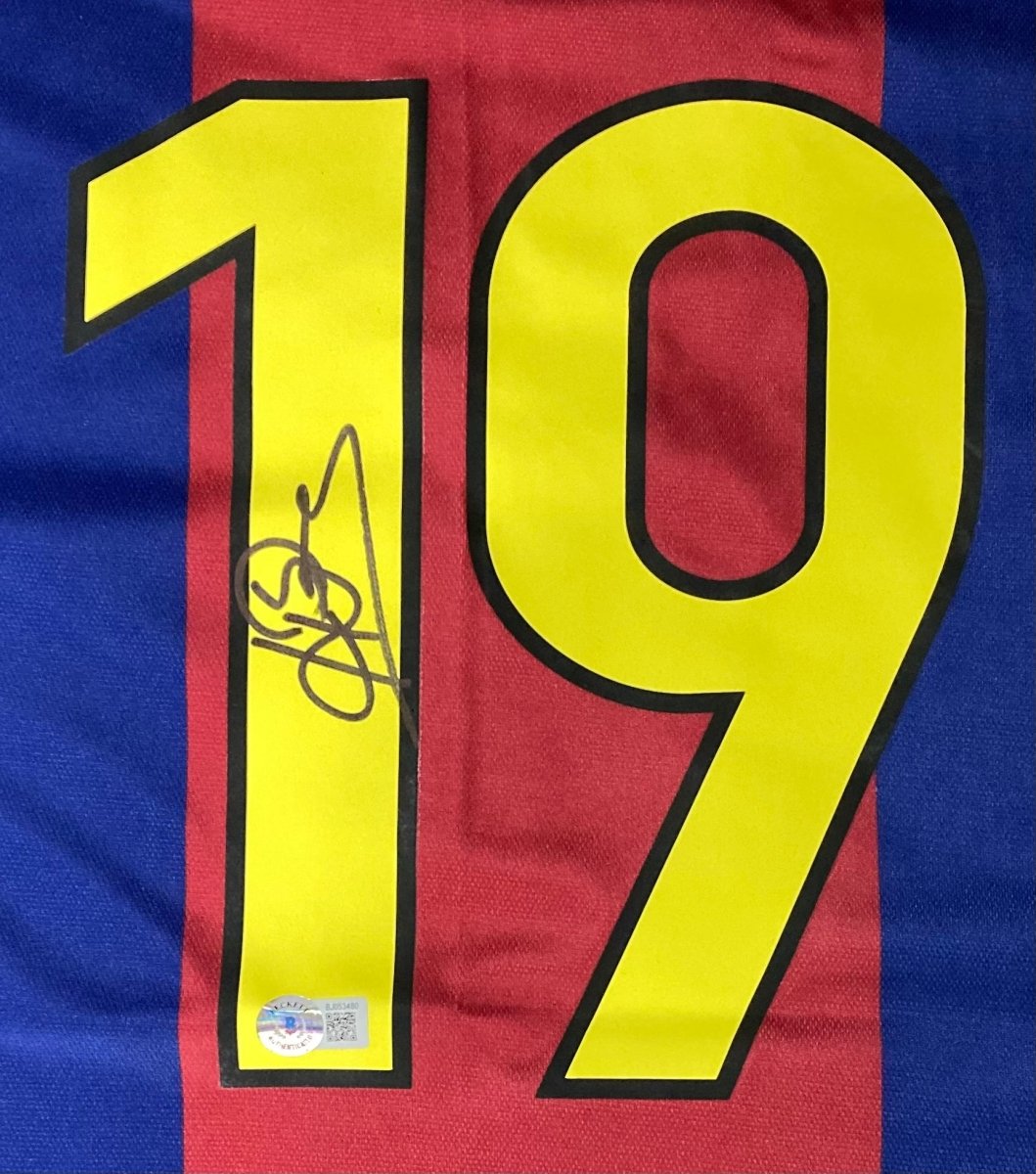Patrick Kluivert Autographed Barcelona FC Nike Soccer Jersey - Authentic Signed Football Shirt for Collectors & Fans - Perfect for Memorabilia Displays, Gifts & Sports Enthusiasts