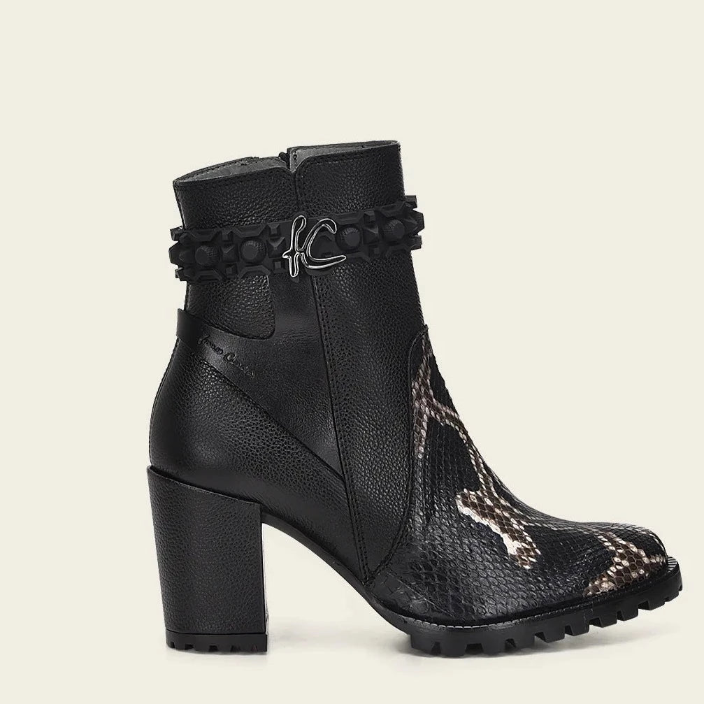 **Women's Black Casual Cowhide Leather Ankle Boots - Fashionable & Comfortable for Everyday Wear, Work, and Outings**