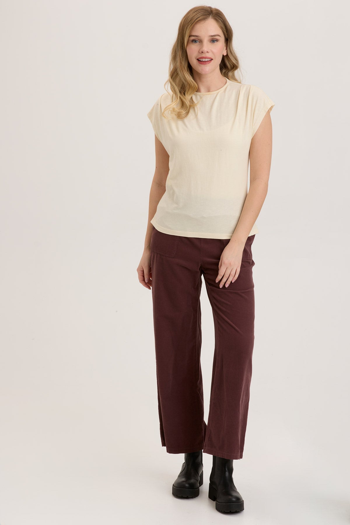 Jolene Wide Leg Sarsaparilla Jeans - Women's High Waisted Flare Pants for Casual & Boho Style | Perfect for Everyday Wear, Office & Date Nights