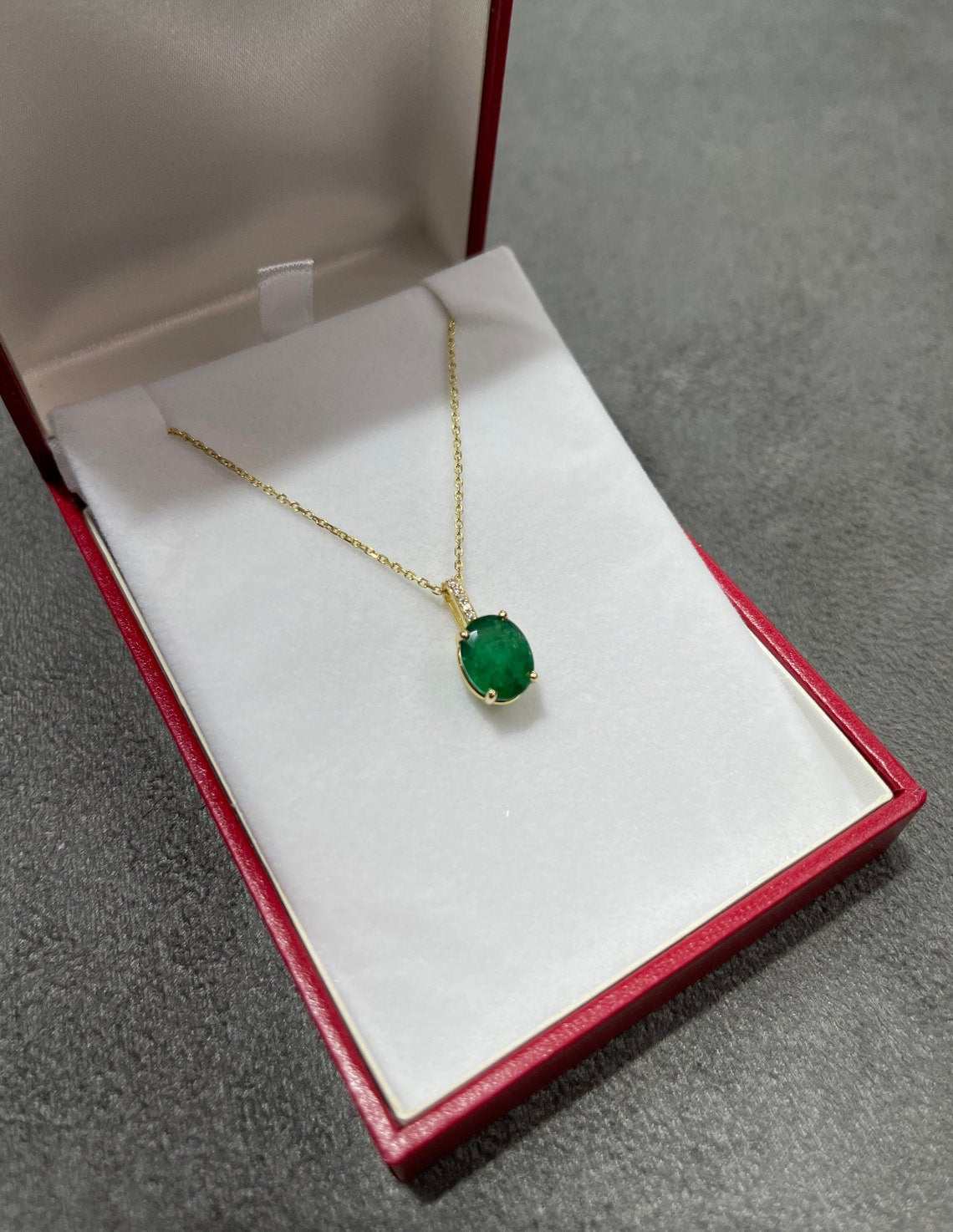 2.82tcw Natural Dark Green Oval Cut Emerald & Diamond Pendant in 18K Gold - Elegant Jewelry Gift for Women, Perfect for Weddings, Anniversaries & Special Occasions