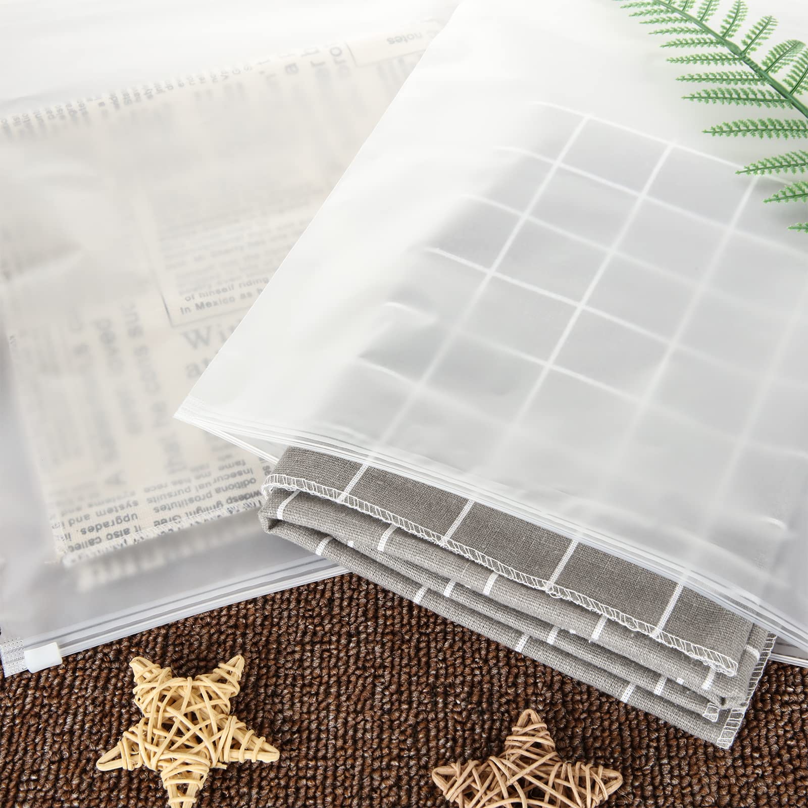 CertBuy 100PCS Frosted Zipper Storage Bags 11x15 Inch - Clear Resealable Plastic Bags for Clothes, Jeans, Pants - Durable Poly Bags for Packaging, Organizing & Travel - Perfect for Retail, Laundry & Storage