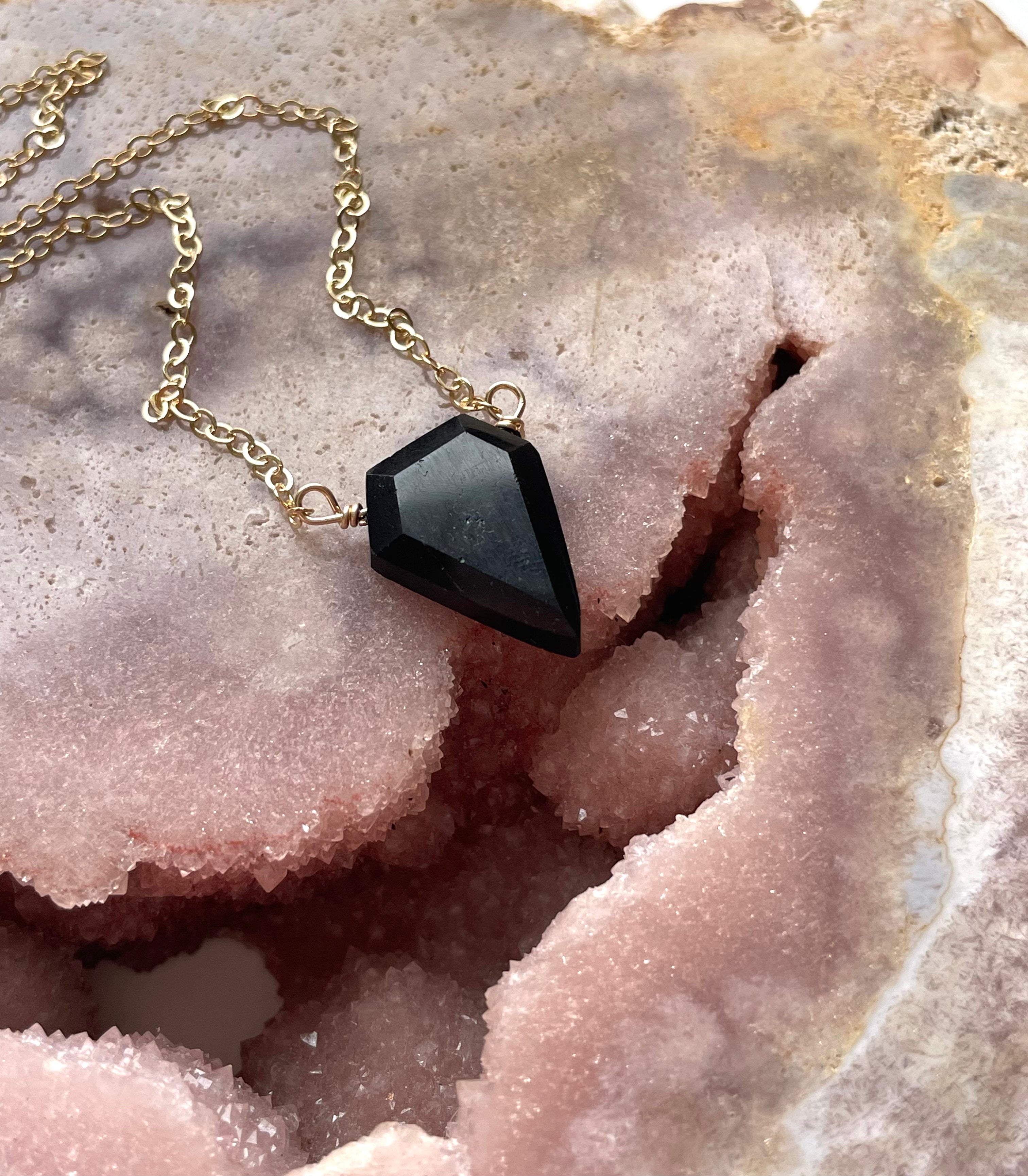Black Tourmaline Pendant Necklace for Empath Protection - Healing Crystal Jewelry for Energy Cleansing & Stress Relief - Perfect for Meditation, Yoga & Spiritual Practices